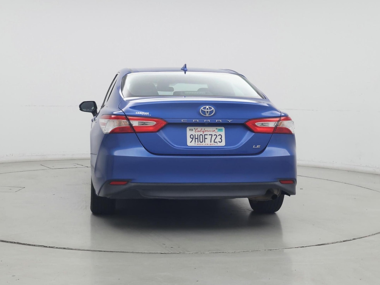 2020 Toyota Camry LE - Photo 7