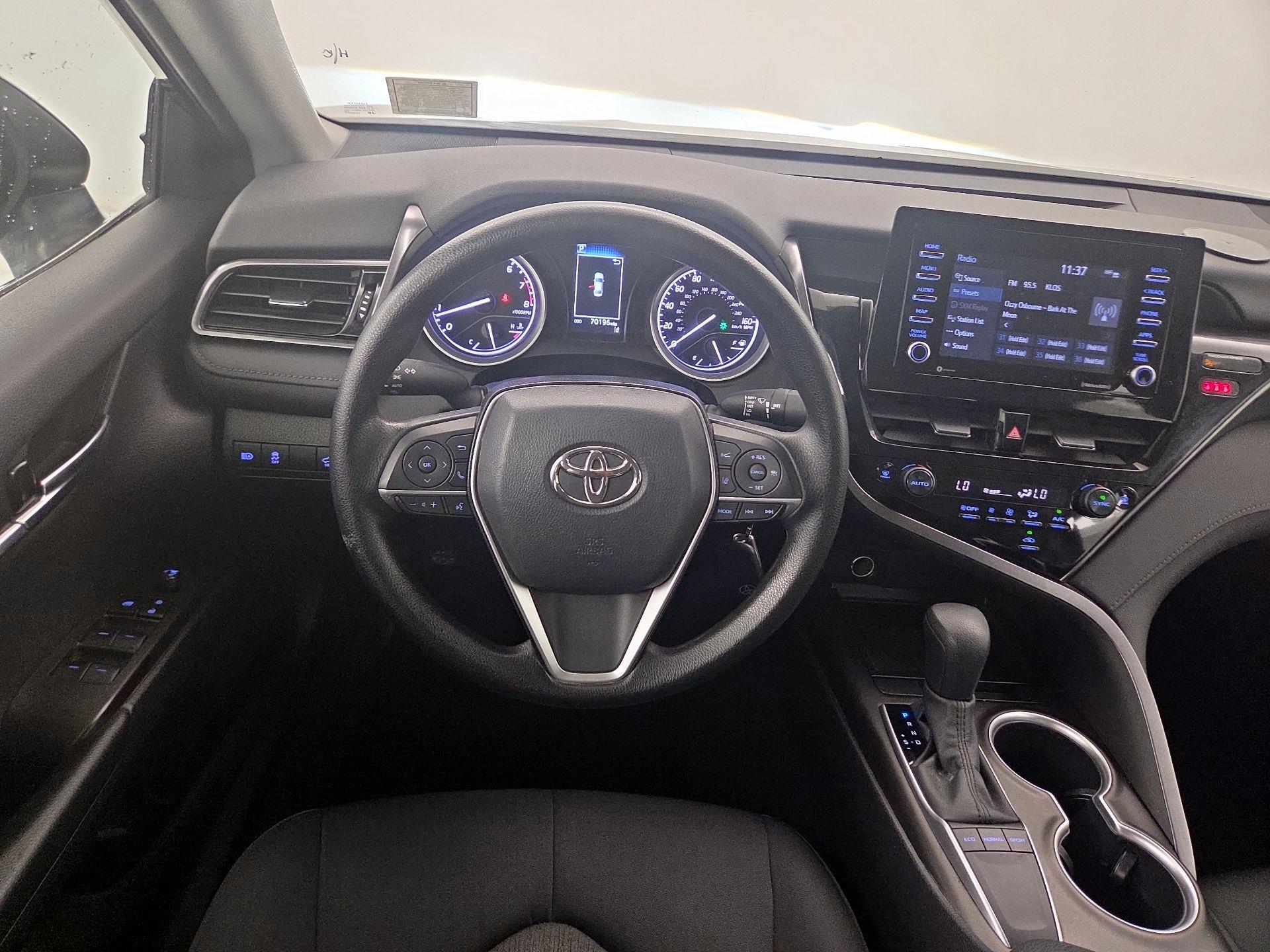 Thumbnail: 2022 Toyota Camry - 10