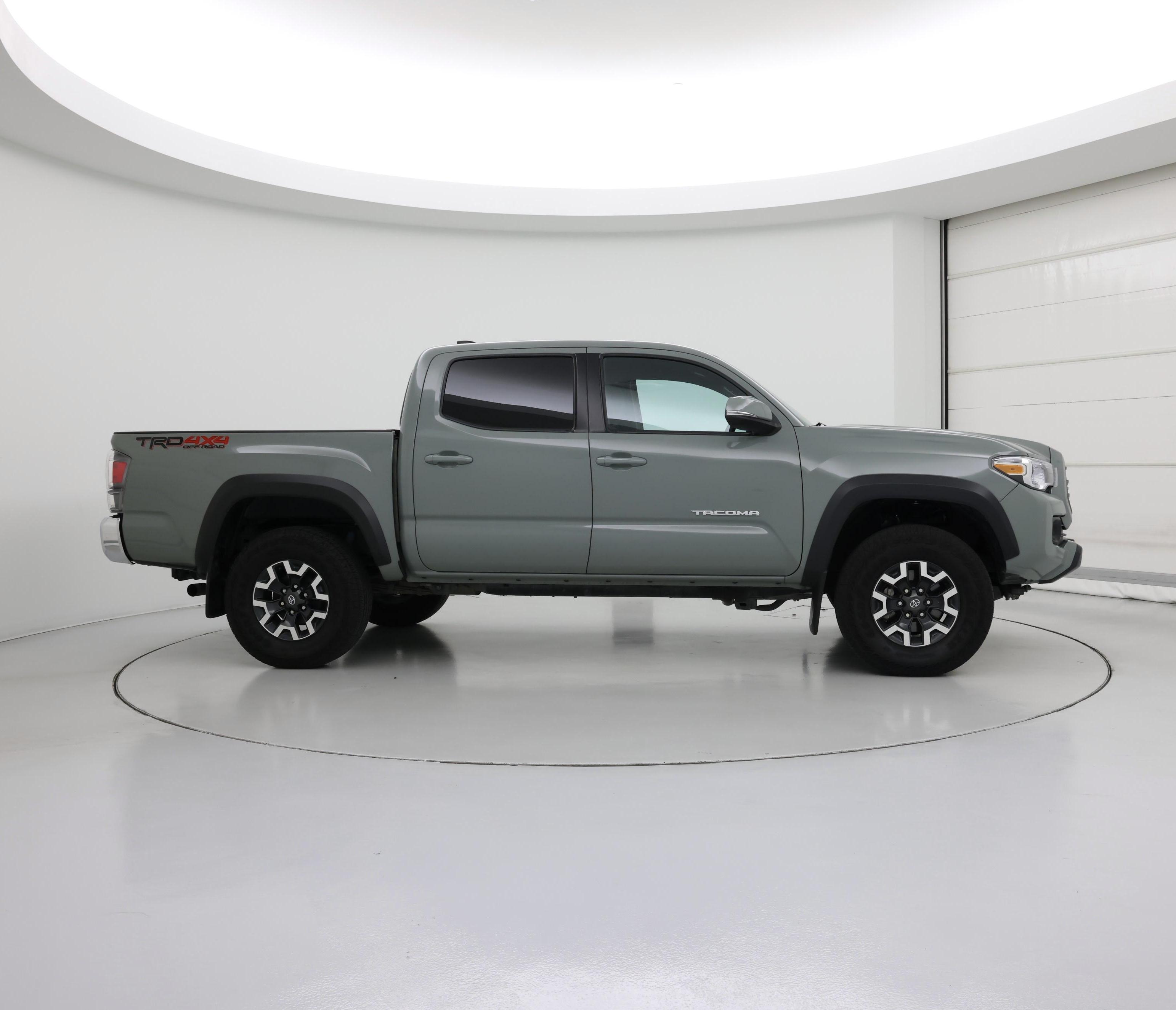 Thumbnail: 2022 Toyota Tacoma - 7