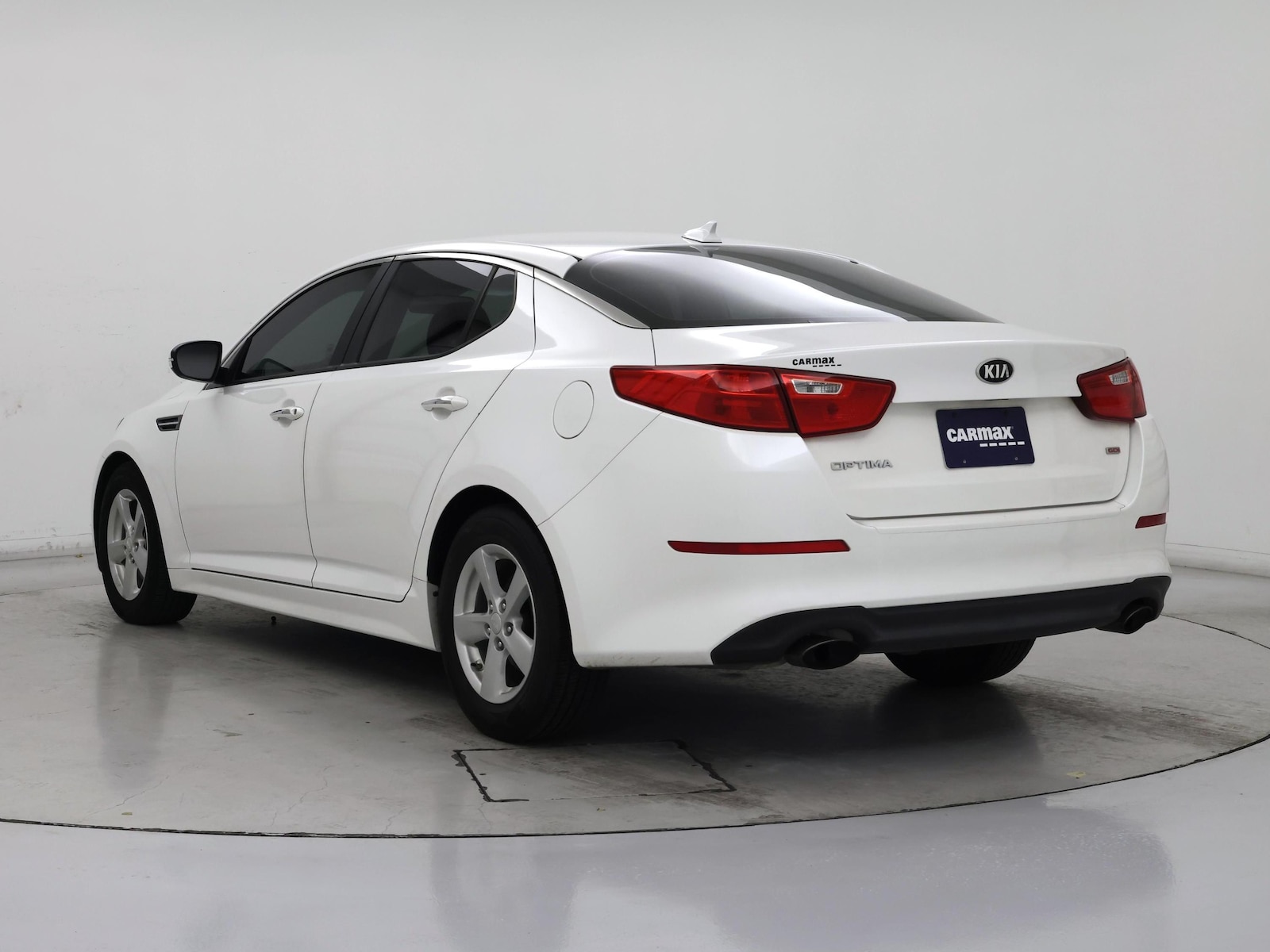 2015 Kia Optima LX - Photo 3