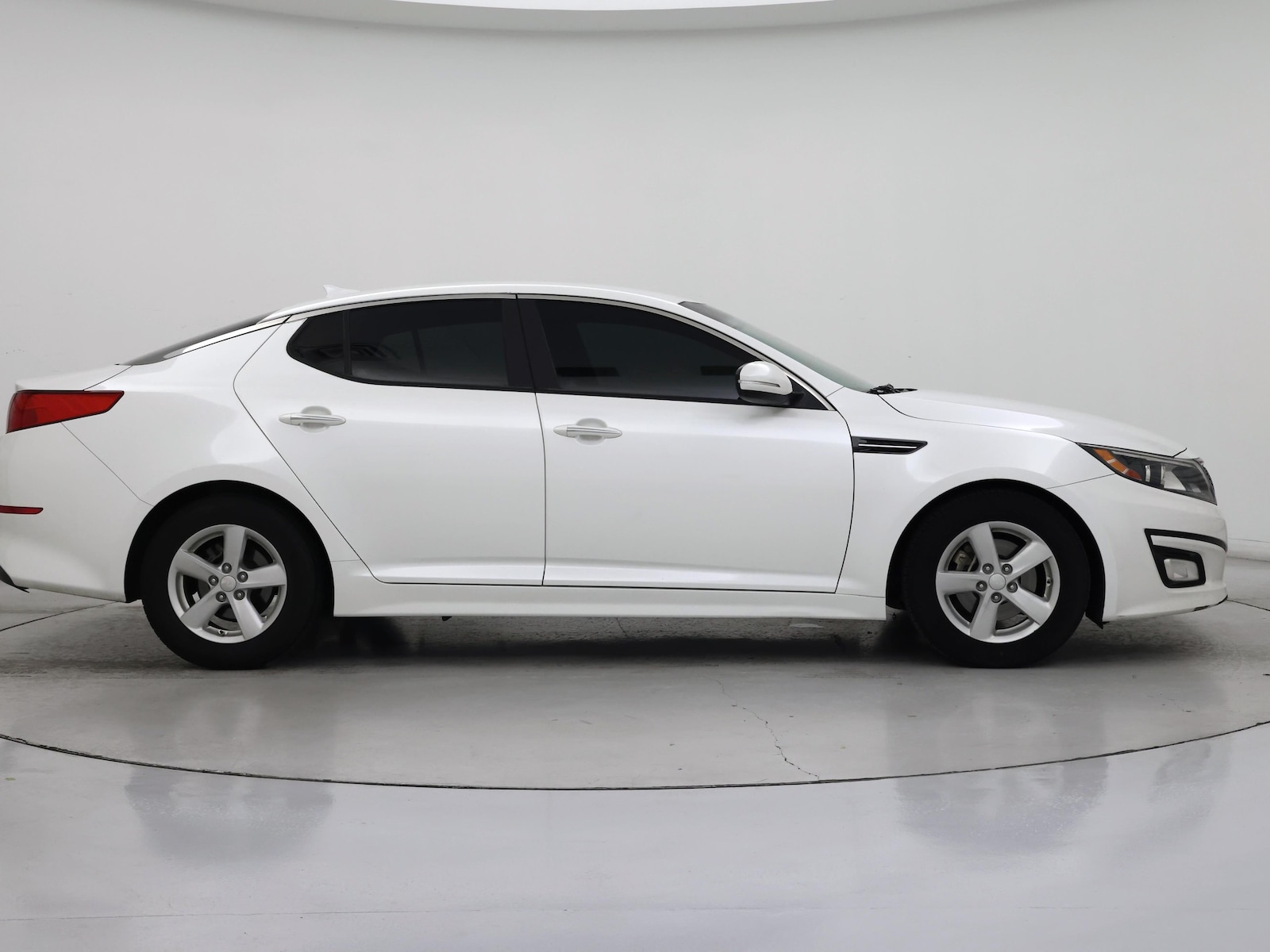 2015 Kia Optima LX - Photo 8