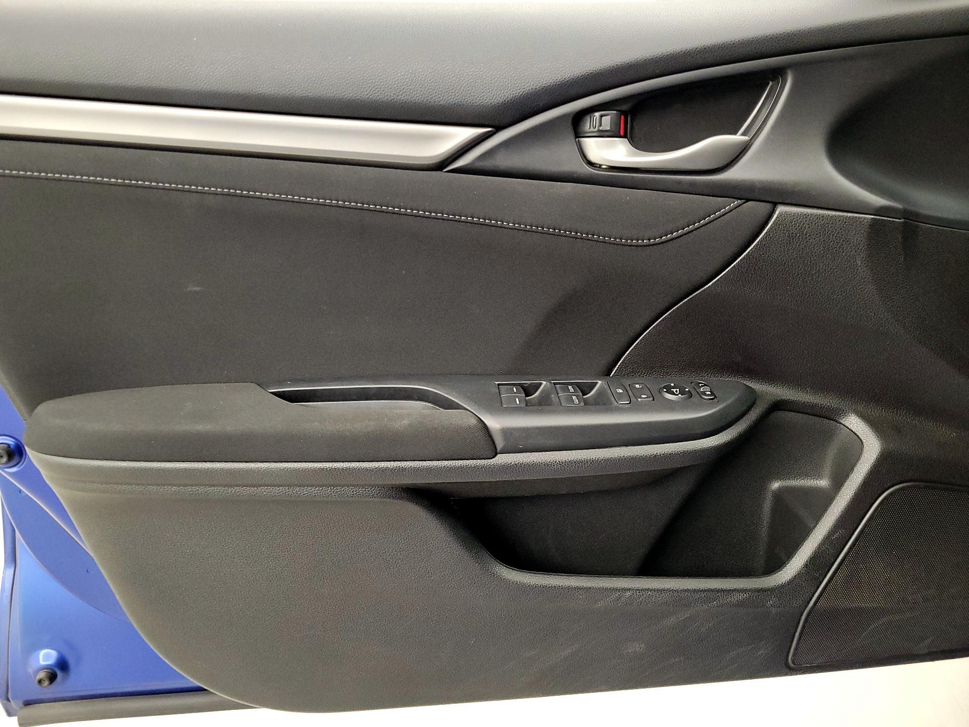 Thumbnail: 2018 Honda Civic - 12
