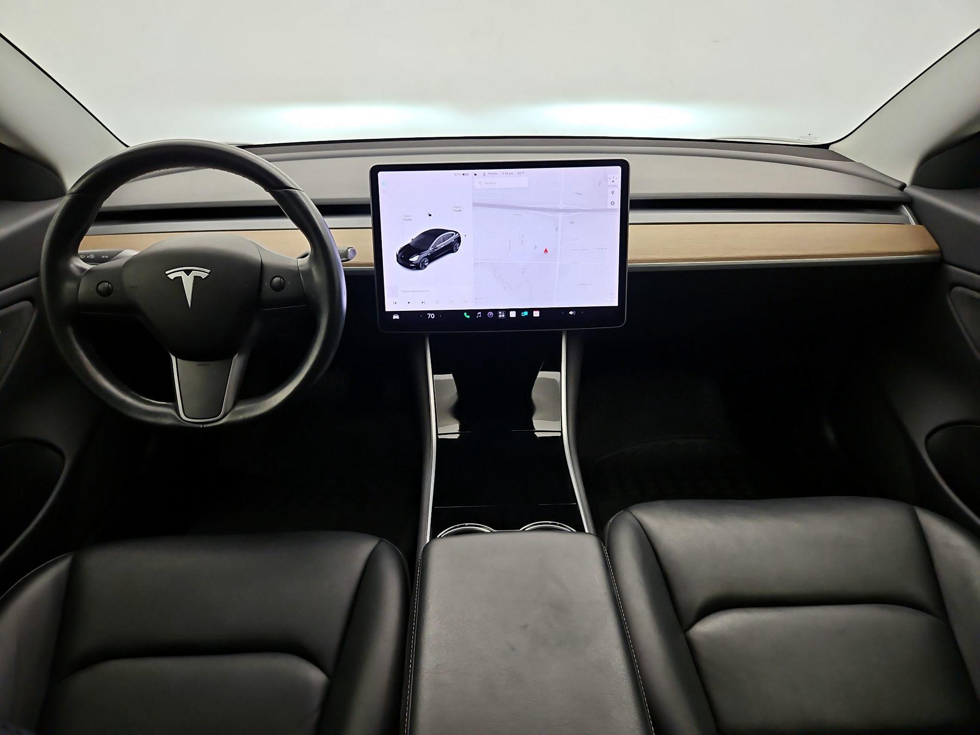 Thumbnail: 2019 Tesla Model 3 - 9