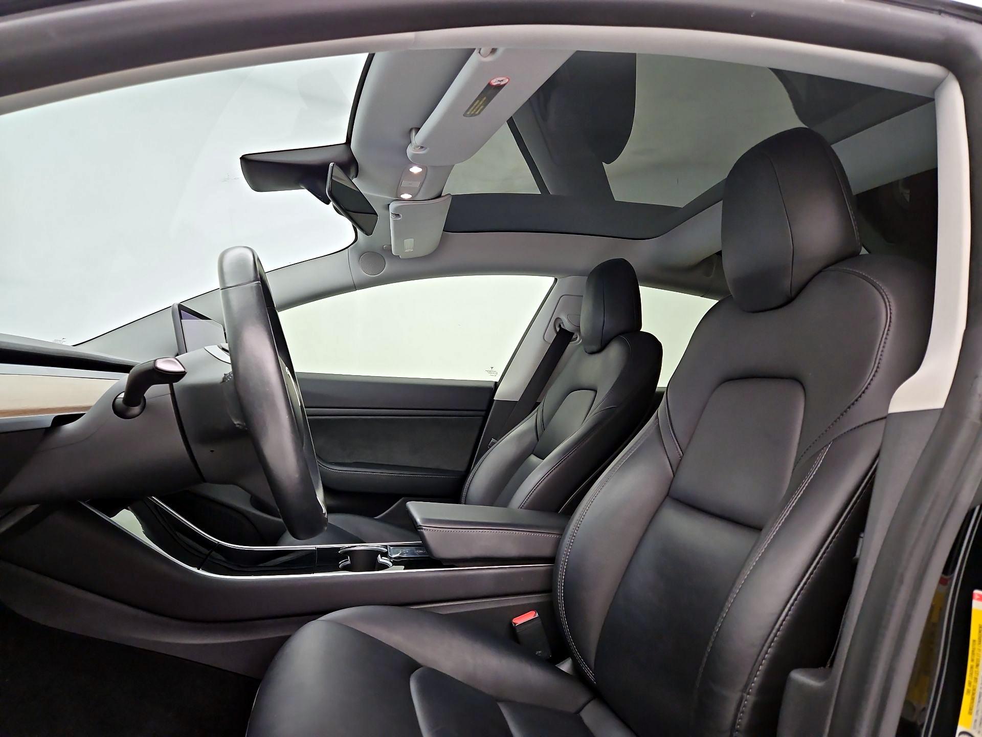 Thumbnail: 2019 Tesla Model 3 - 19