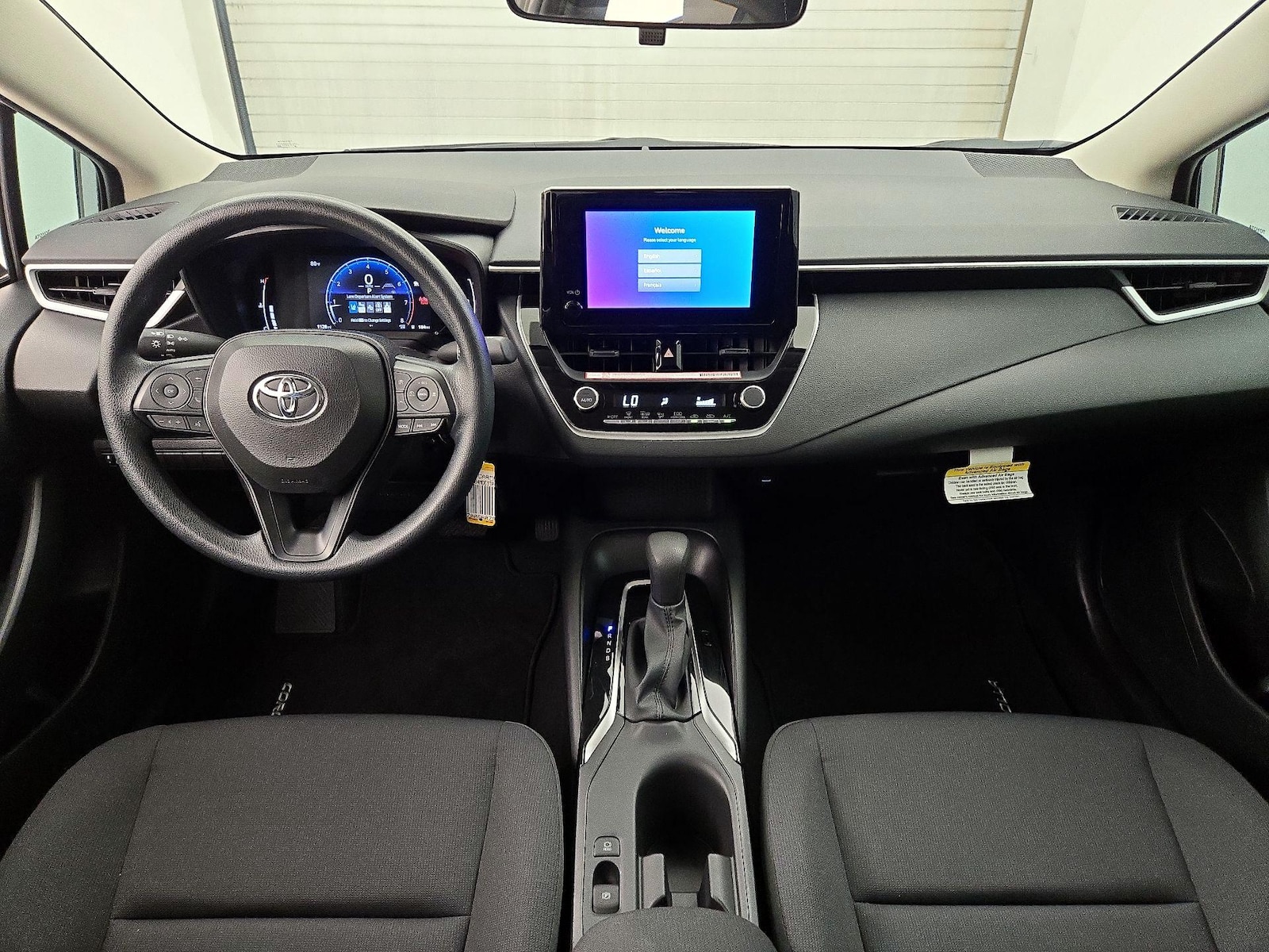 2026 Toyota Corolla LE - Photo 8