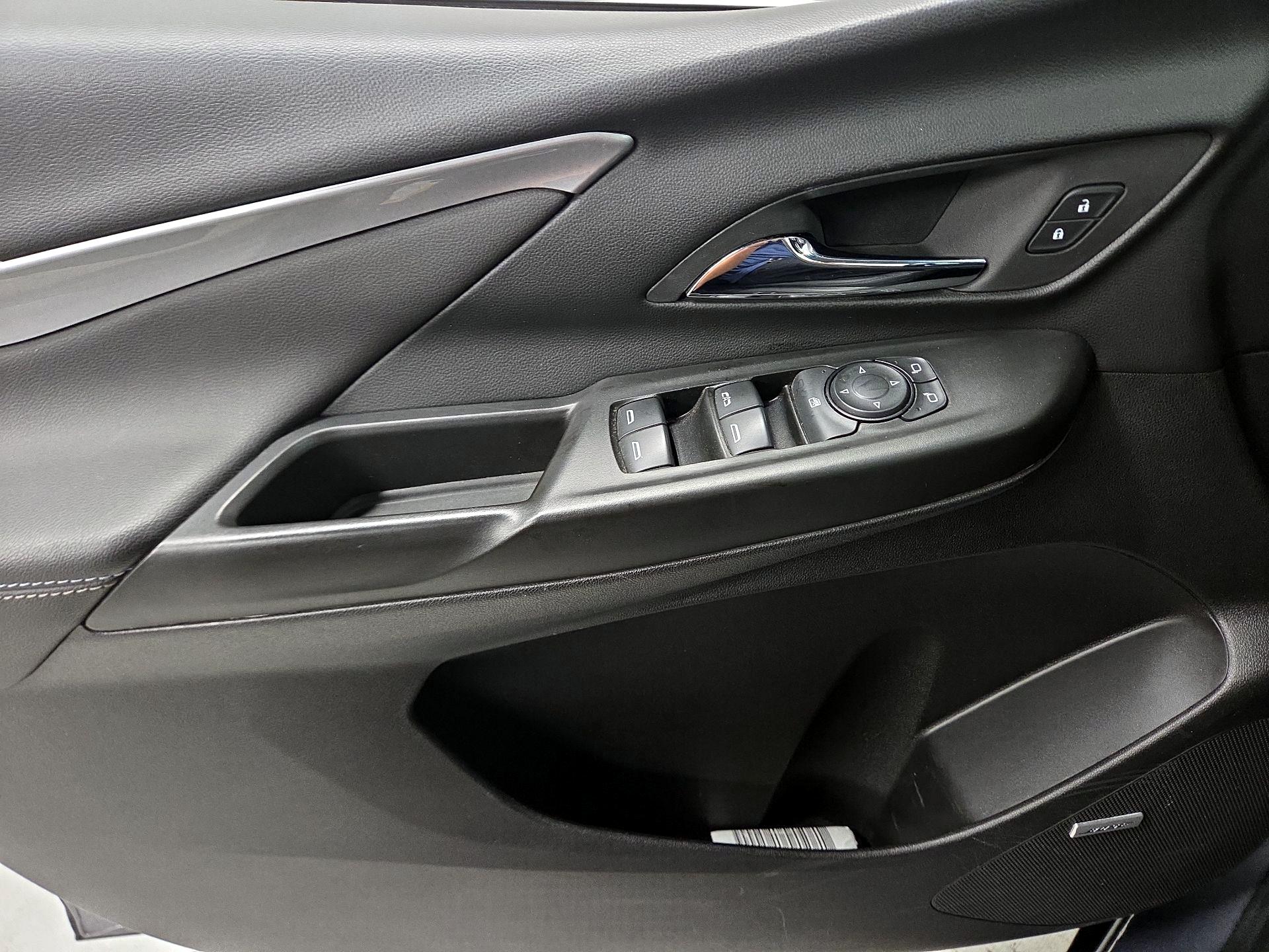 Thumbnail: 2023 Chevrolet Bolt EV - 12