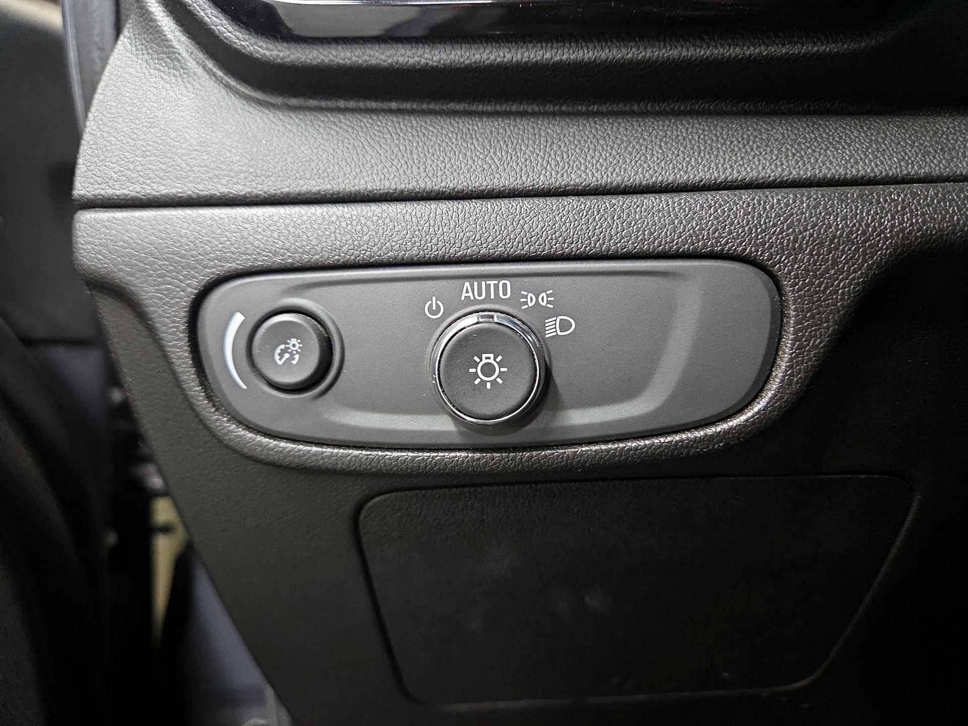 Thumbnail: 2023 Chevrolet Bolt EV - 13