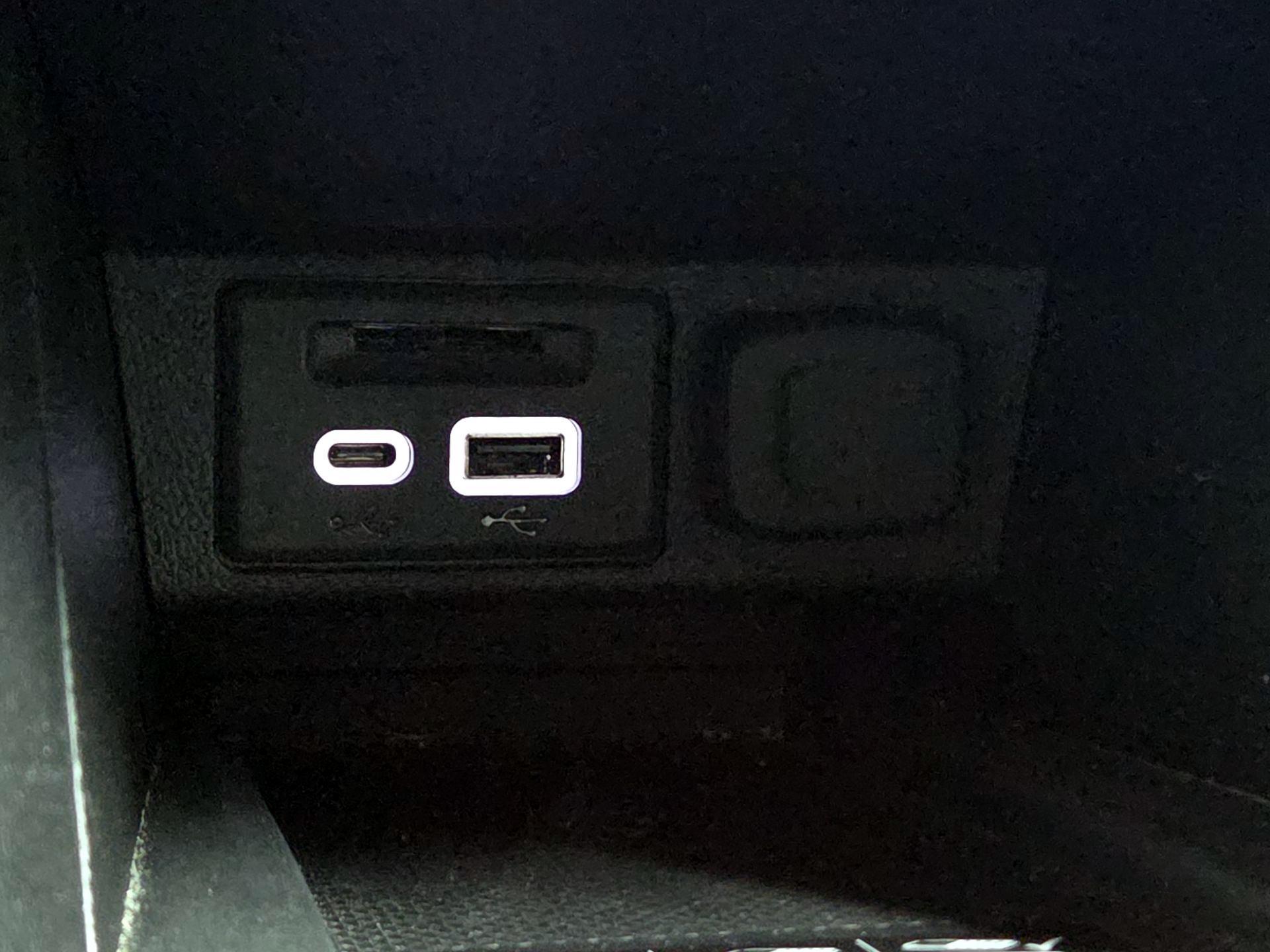 Thumbnail: 2023 Chevrolet Bolt EV - 18