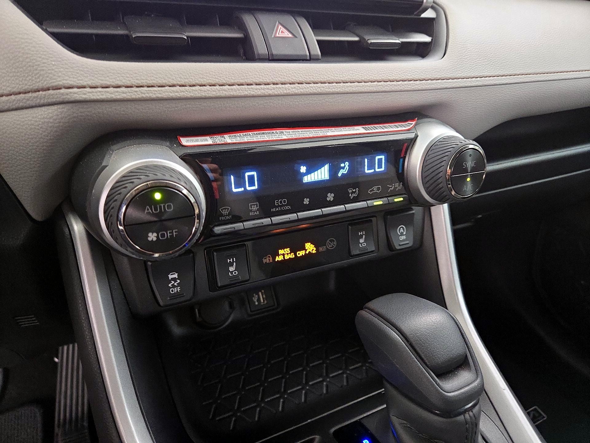 Thumbnail: 2025 Toyota RAV4 - 16