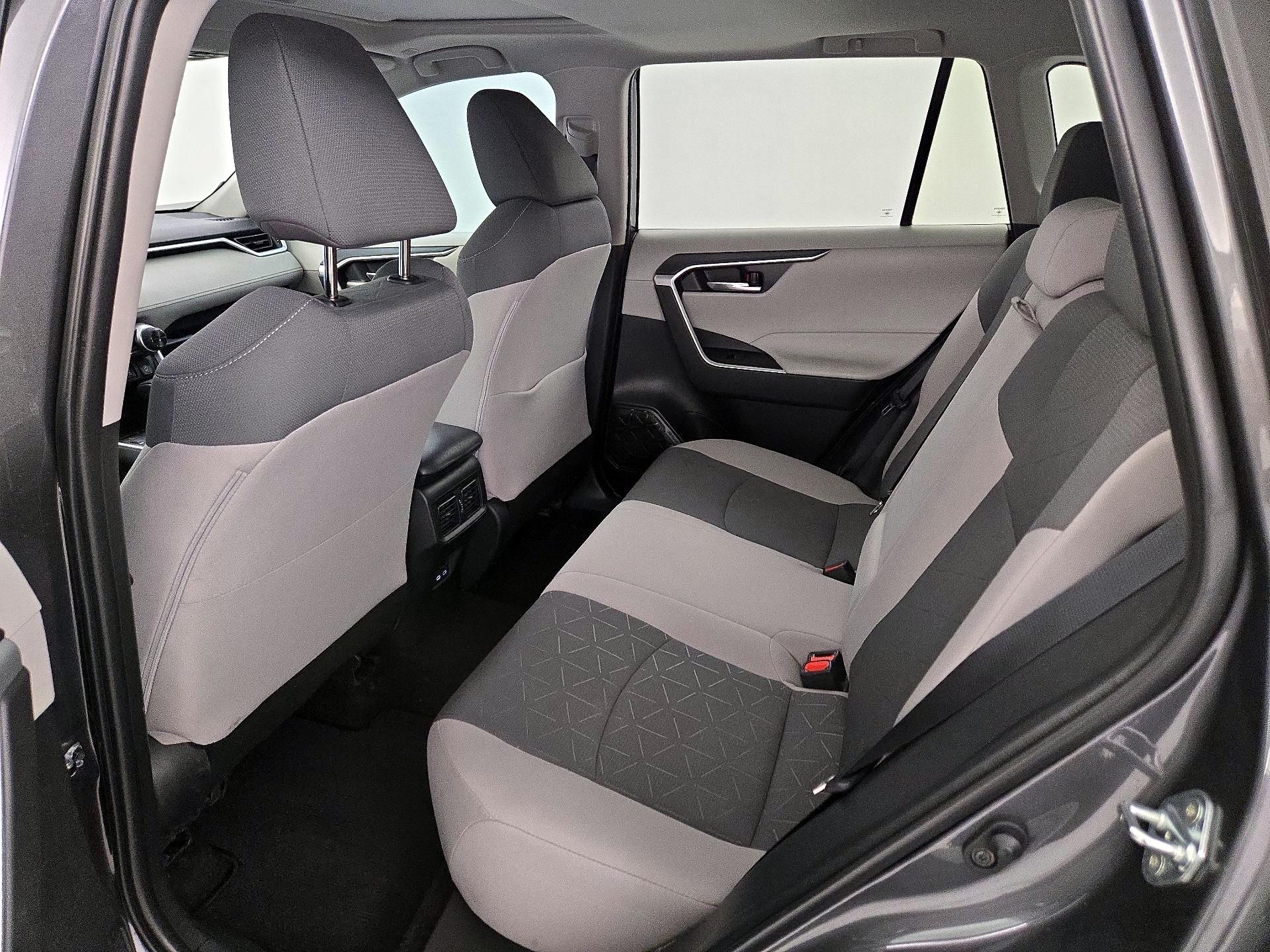 Thumbnail: 2025 Toyota RAV4 - 20