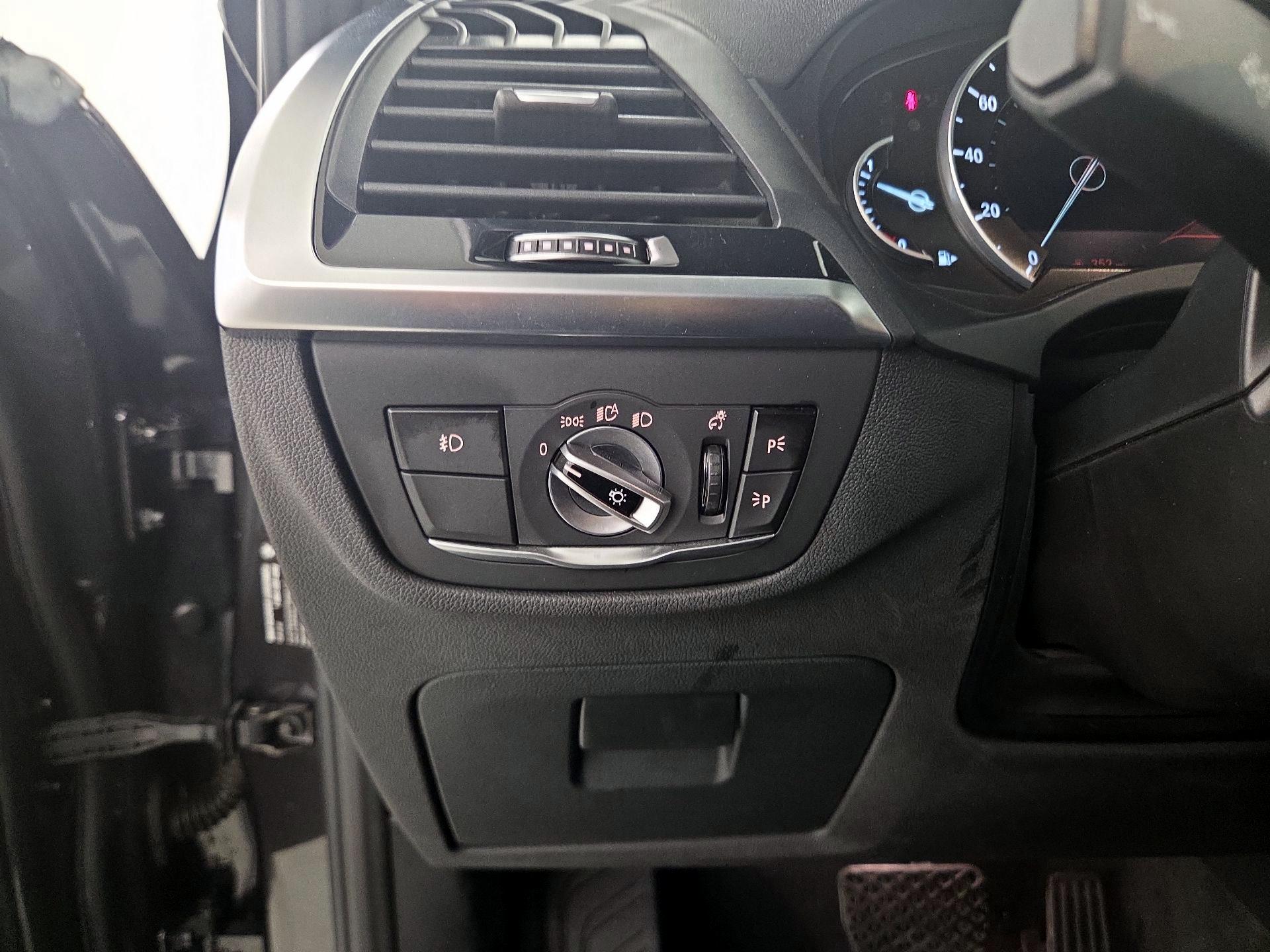Thumbnail: 2019 BMW X3 - 13