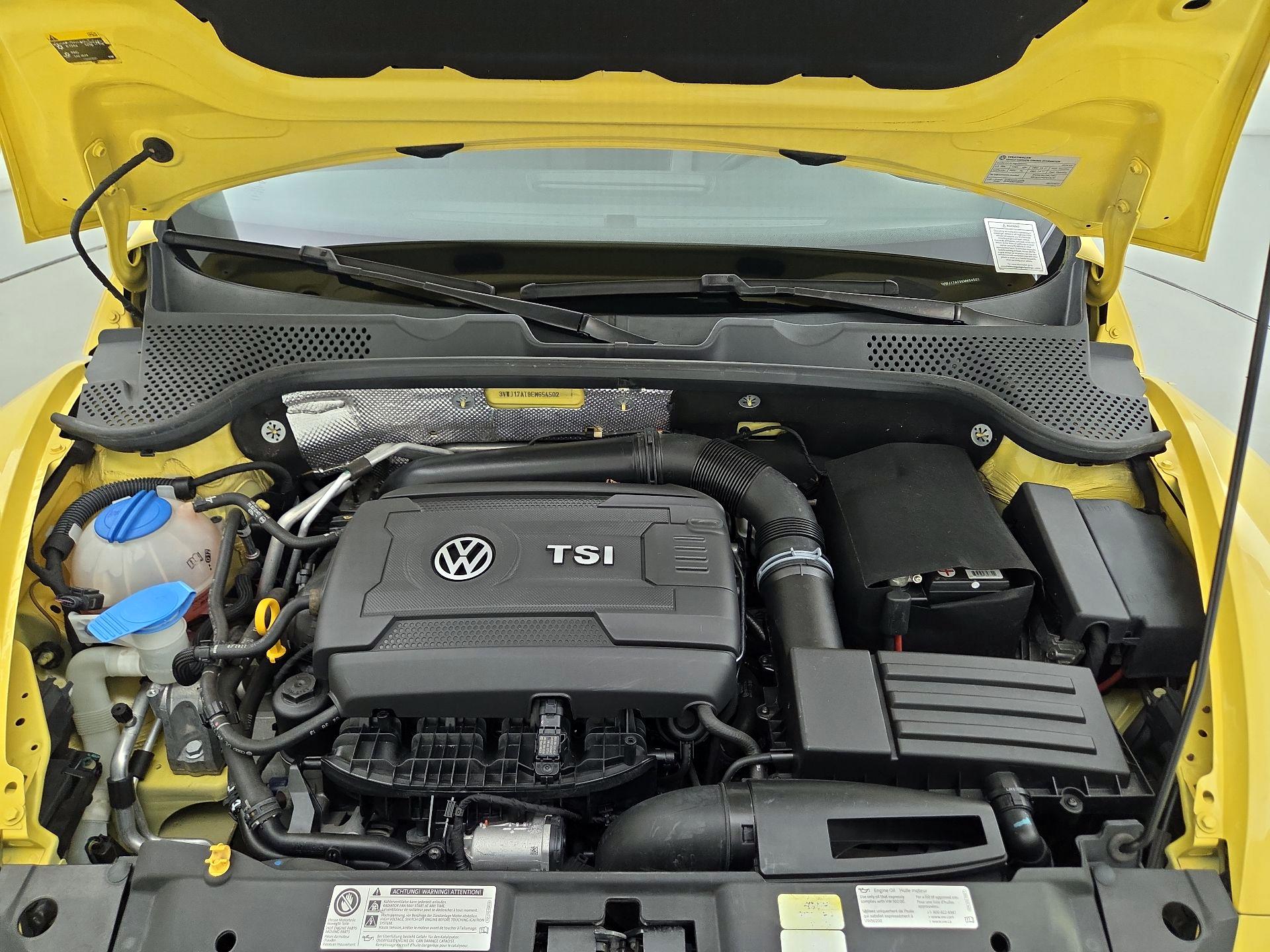 Thumbnail: 2014 Volkswagen Beetle - 20