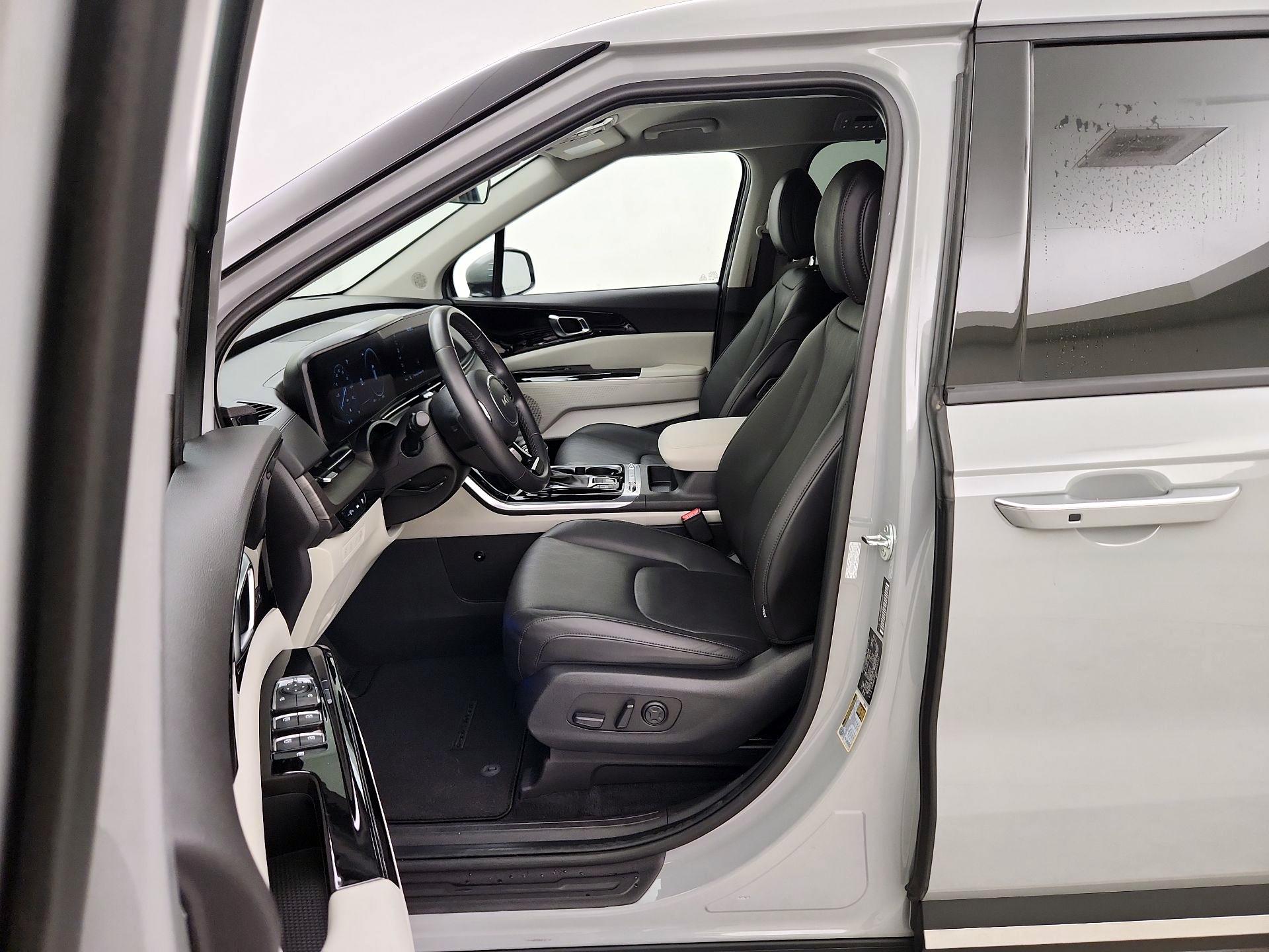 Thumbnail: 2024 Kia Carnival - 11