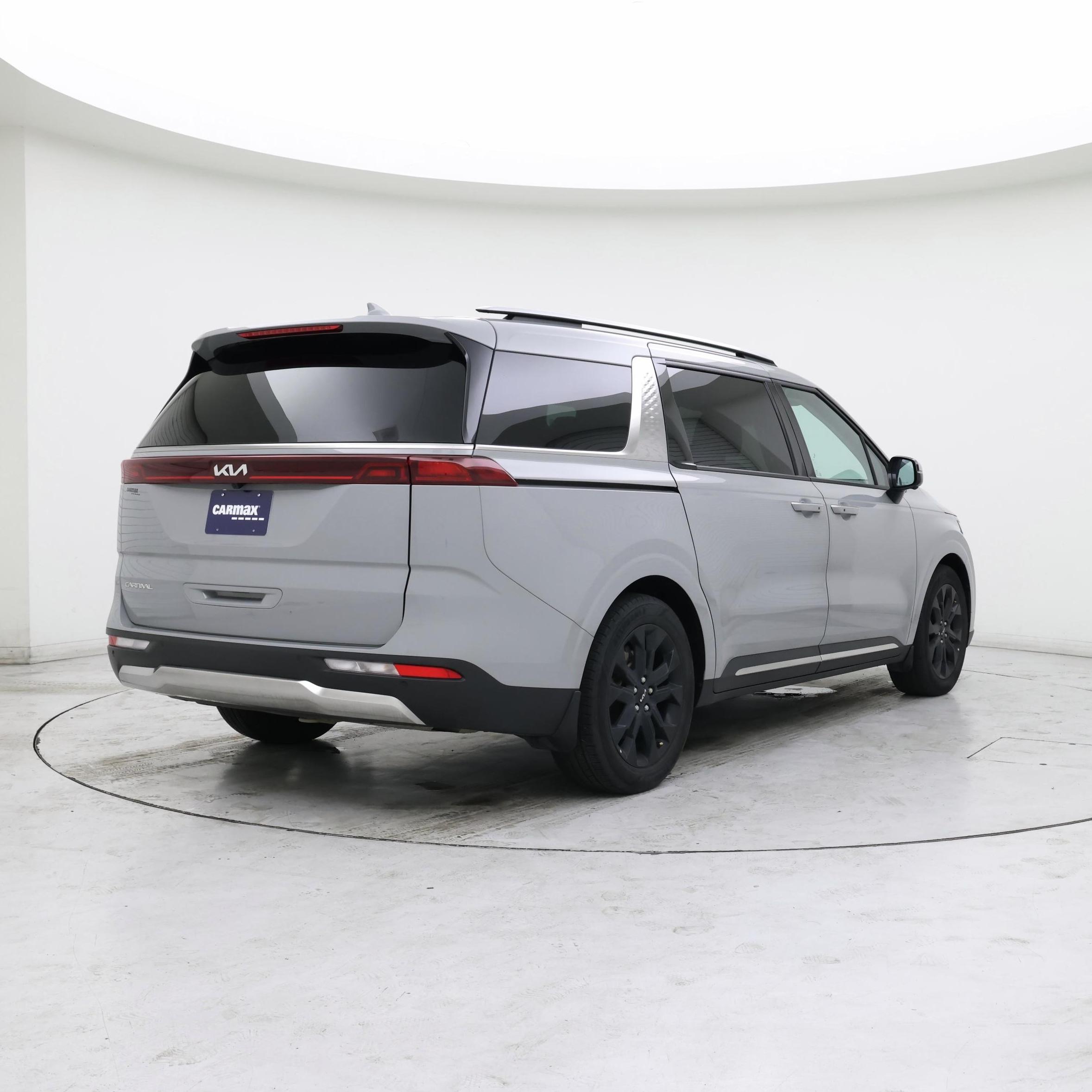 Thumbnail: 2024 Kia Carnival - 8