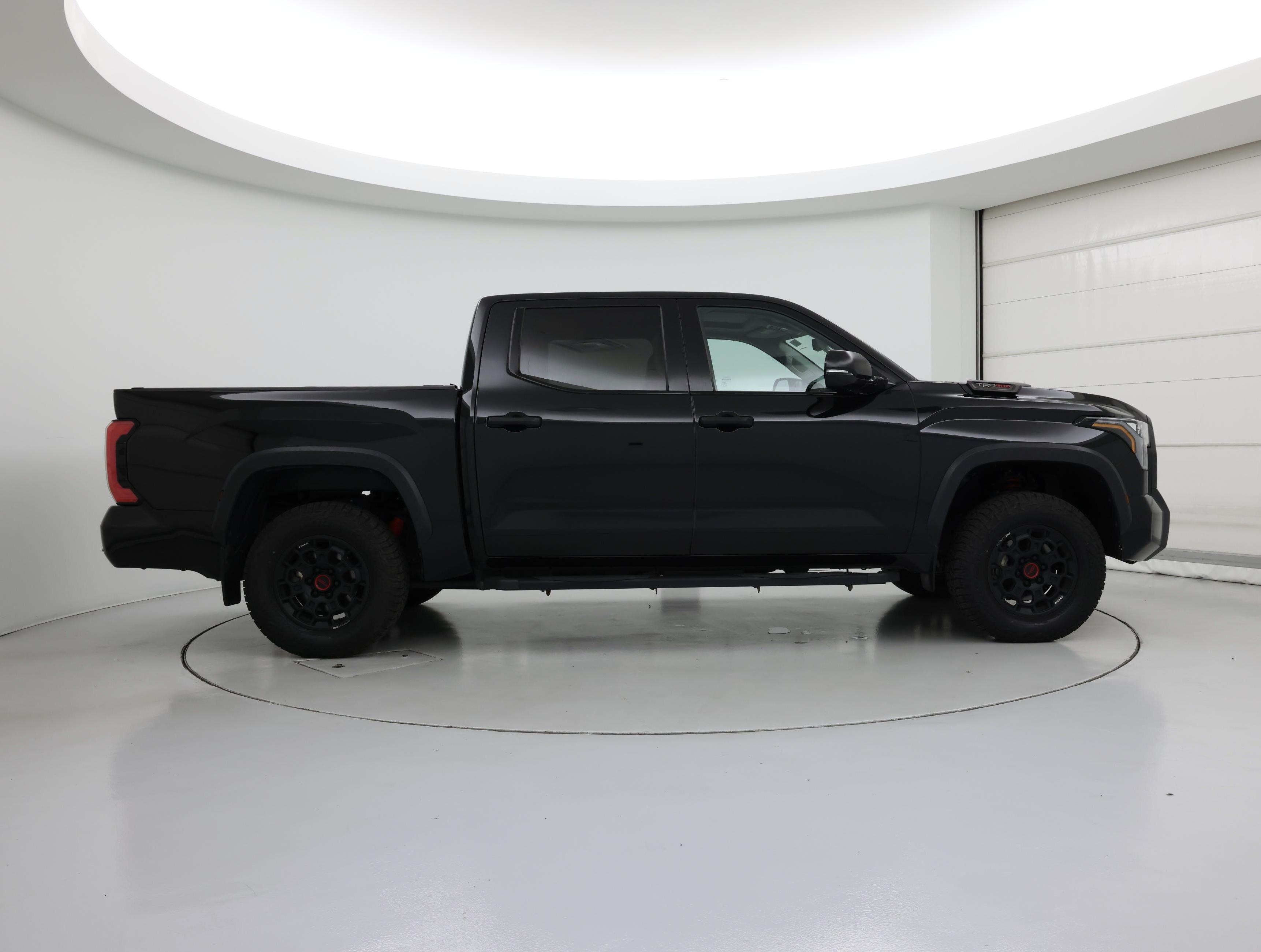 Thumbnail: 2023 Toyota Tundra - 7