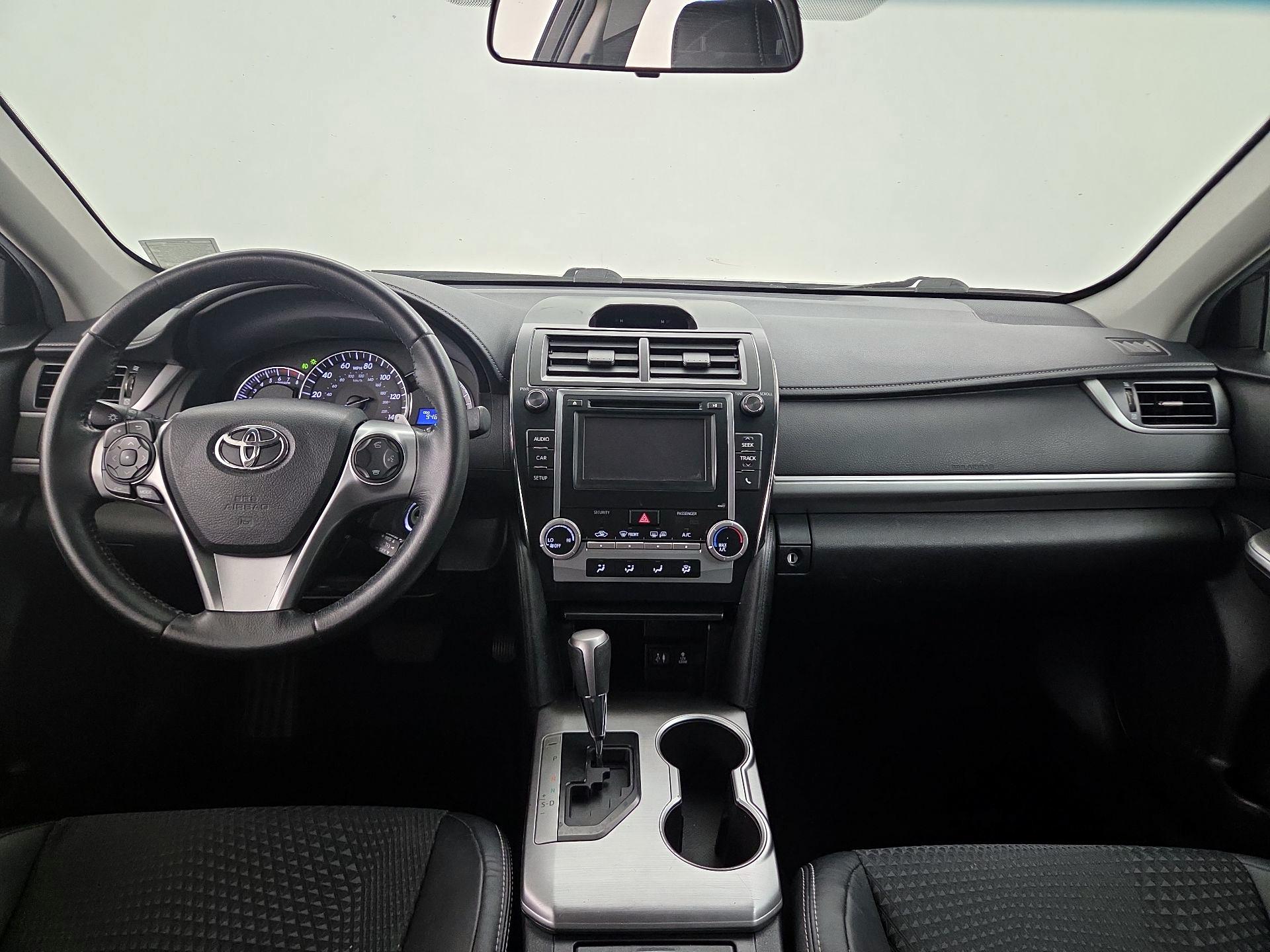 Thumbnail: 2014 Toyota Camry - 9