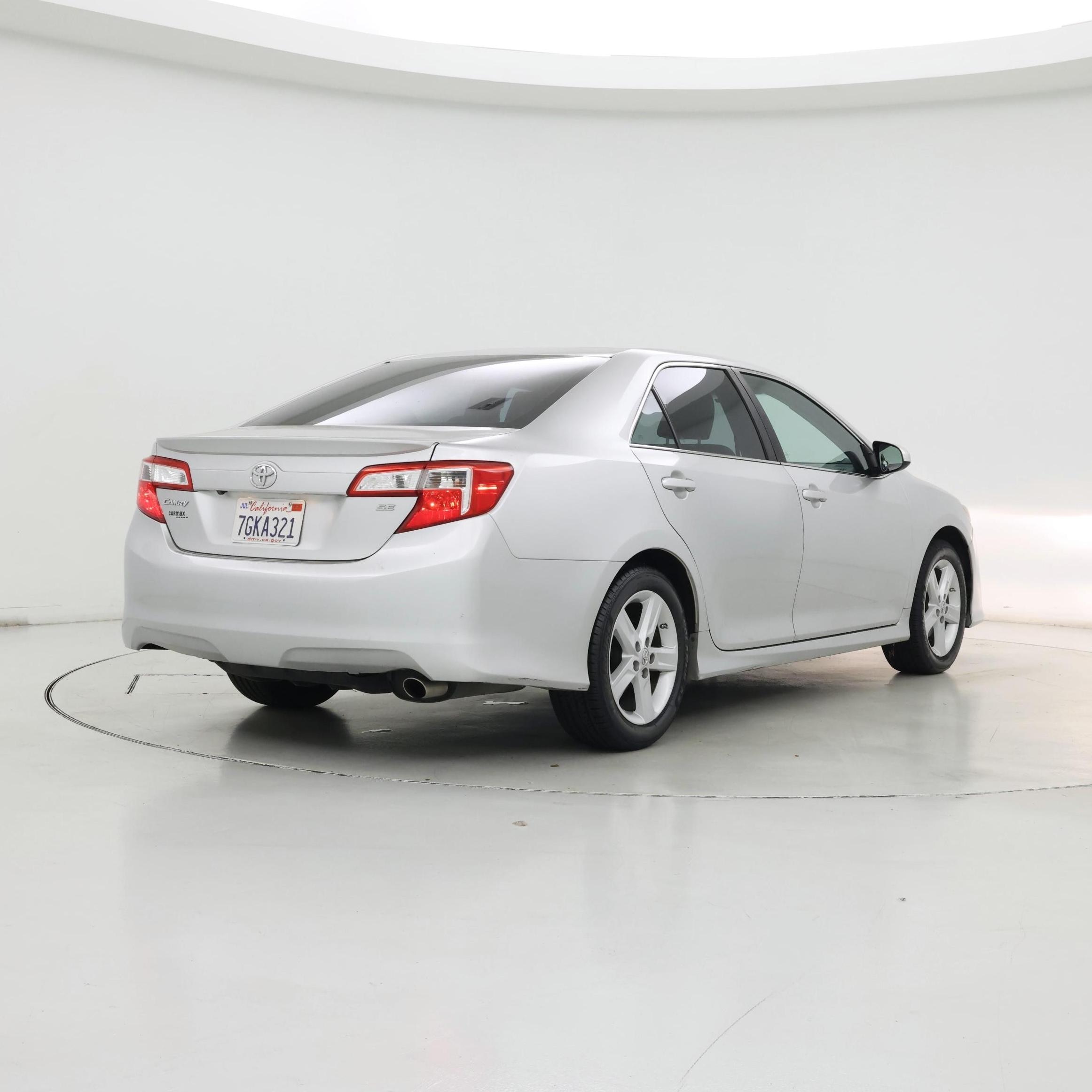 Thumbnail: 2014 Toyota Camry - 8