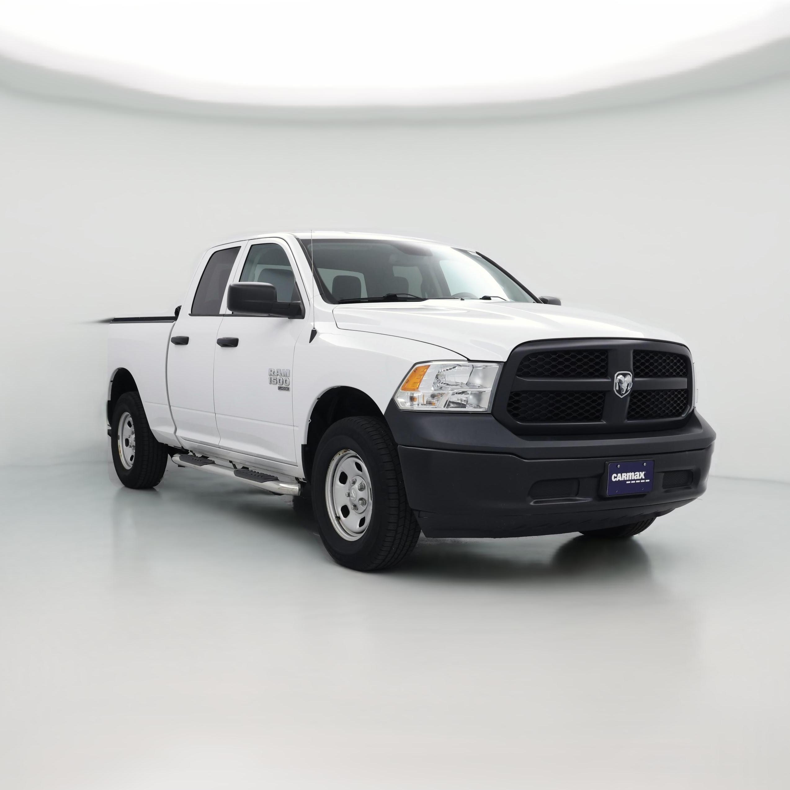 Thumbnail: 2020 RAM 1500 Classic - 1