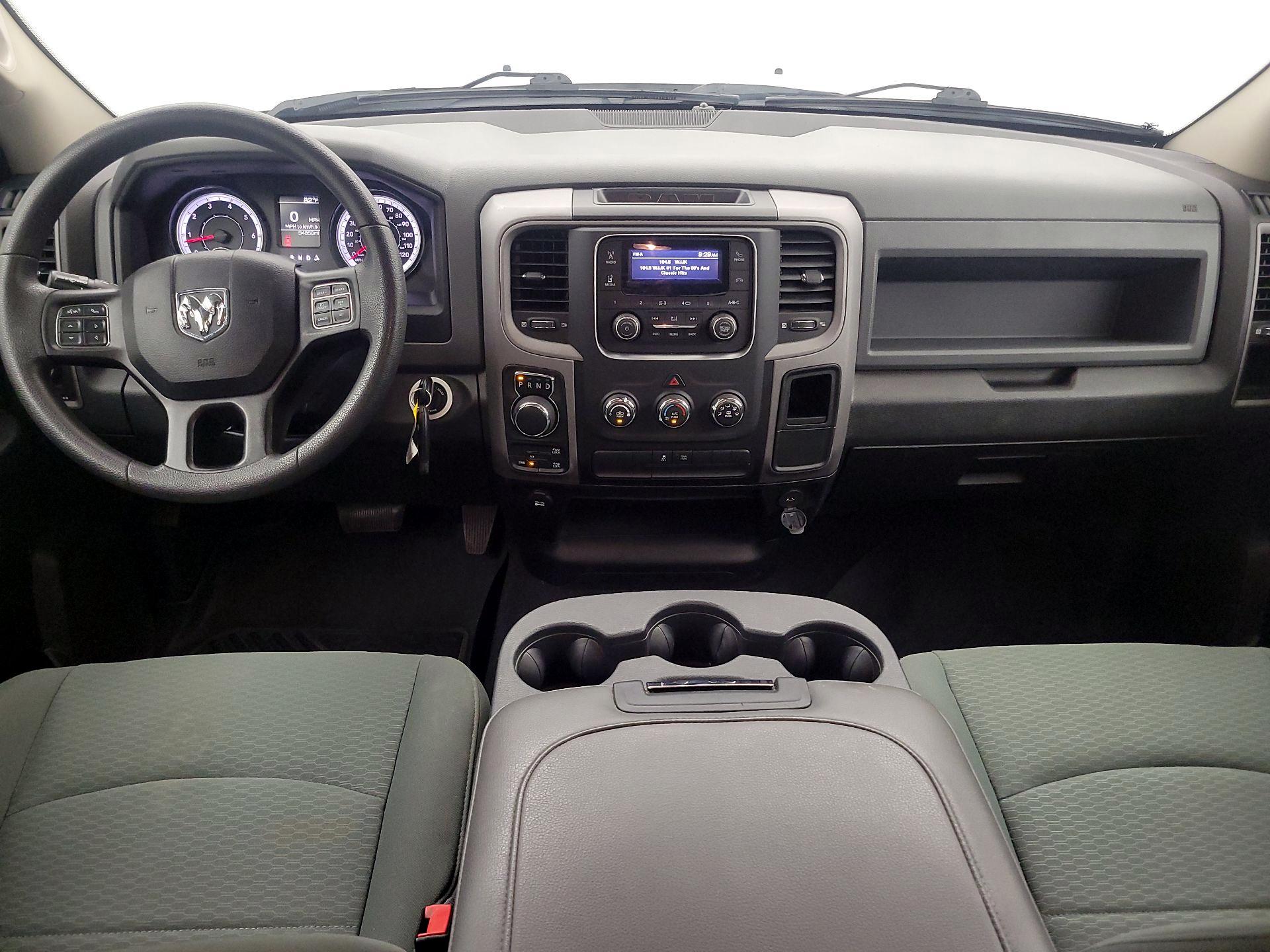 Thumbnail: 2020 RAM 1500 Classic - 9