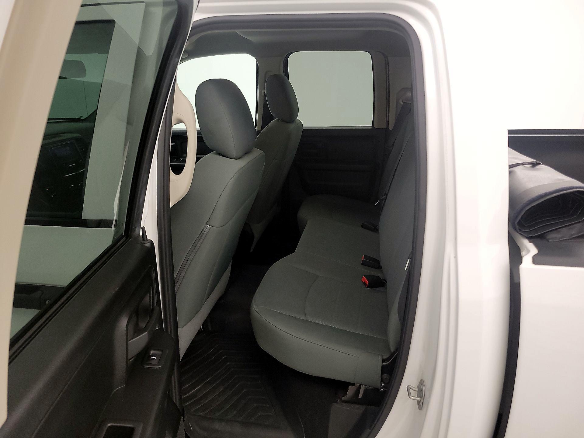 Thumbnail: 2020 RAM 1500 Classic - 19
