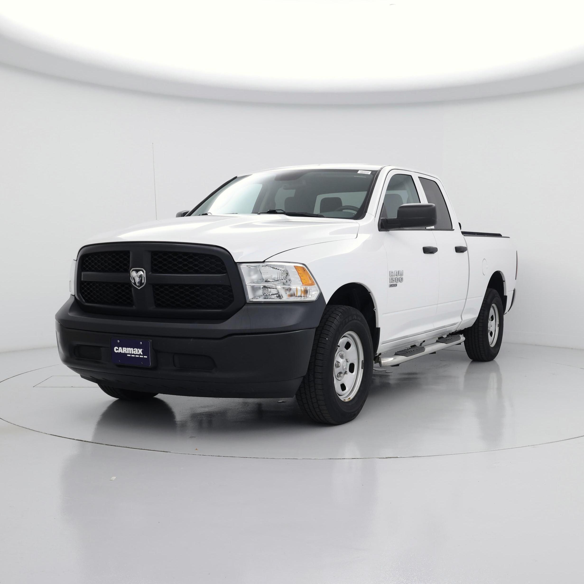 Thumbnail: 2020 RAM 1500 Classic - 4