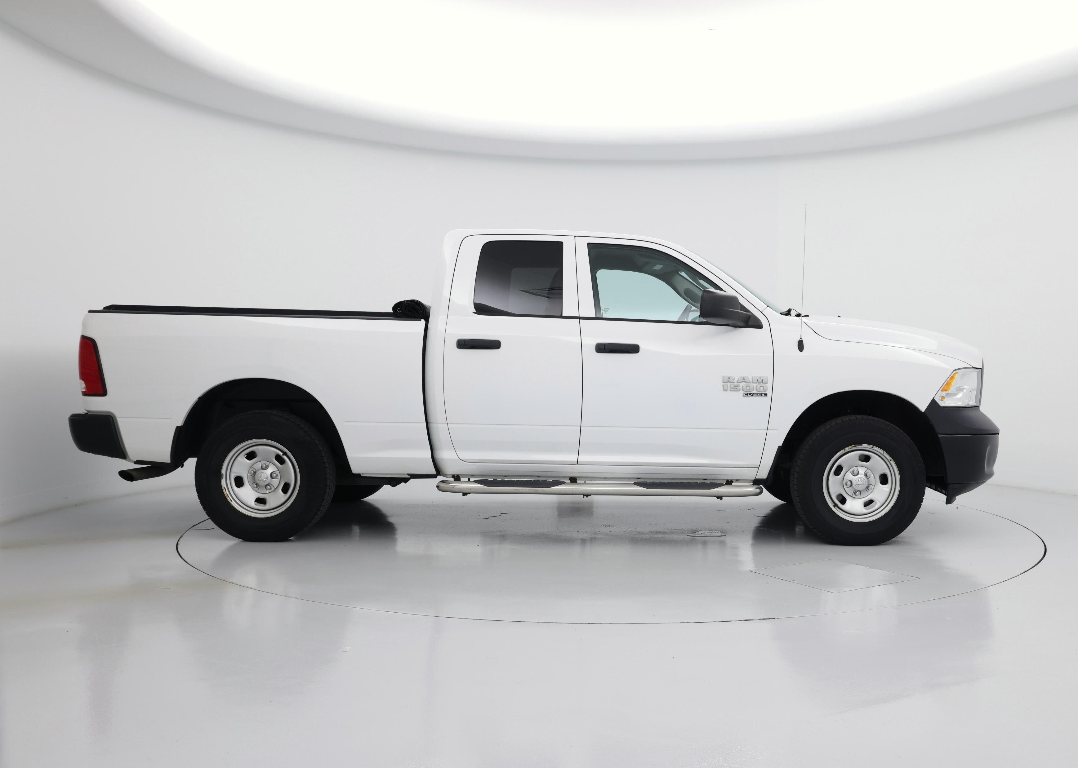 Thumbnail: 2020 RAM 1500 Classic - 7