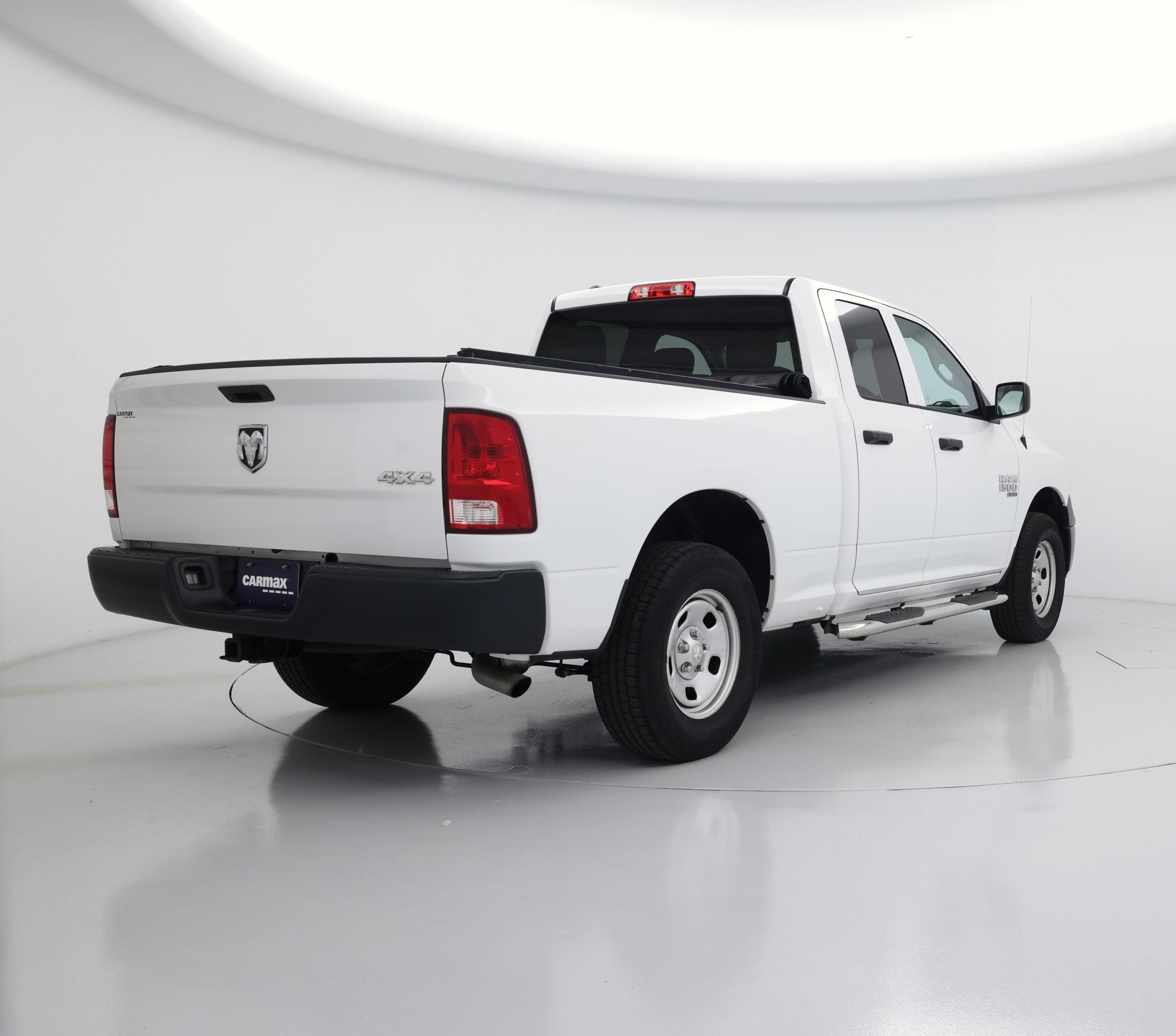 Thumbnail: 2020 RAM 1500 Classic - 8