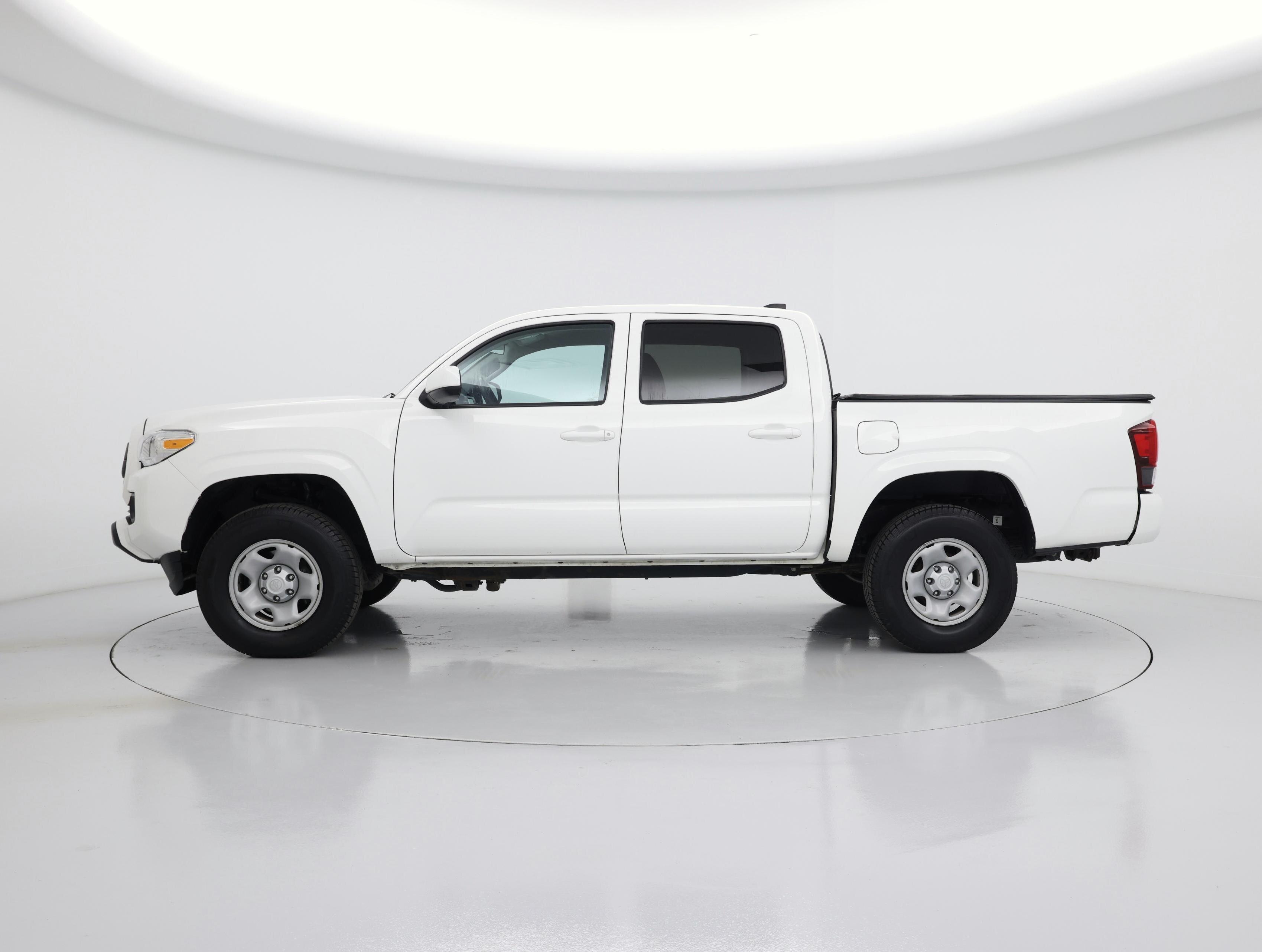 Thumbnail: 2022 Toyota Tacoma - 3
