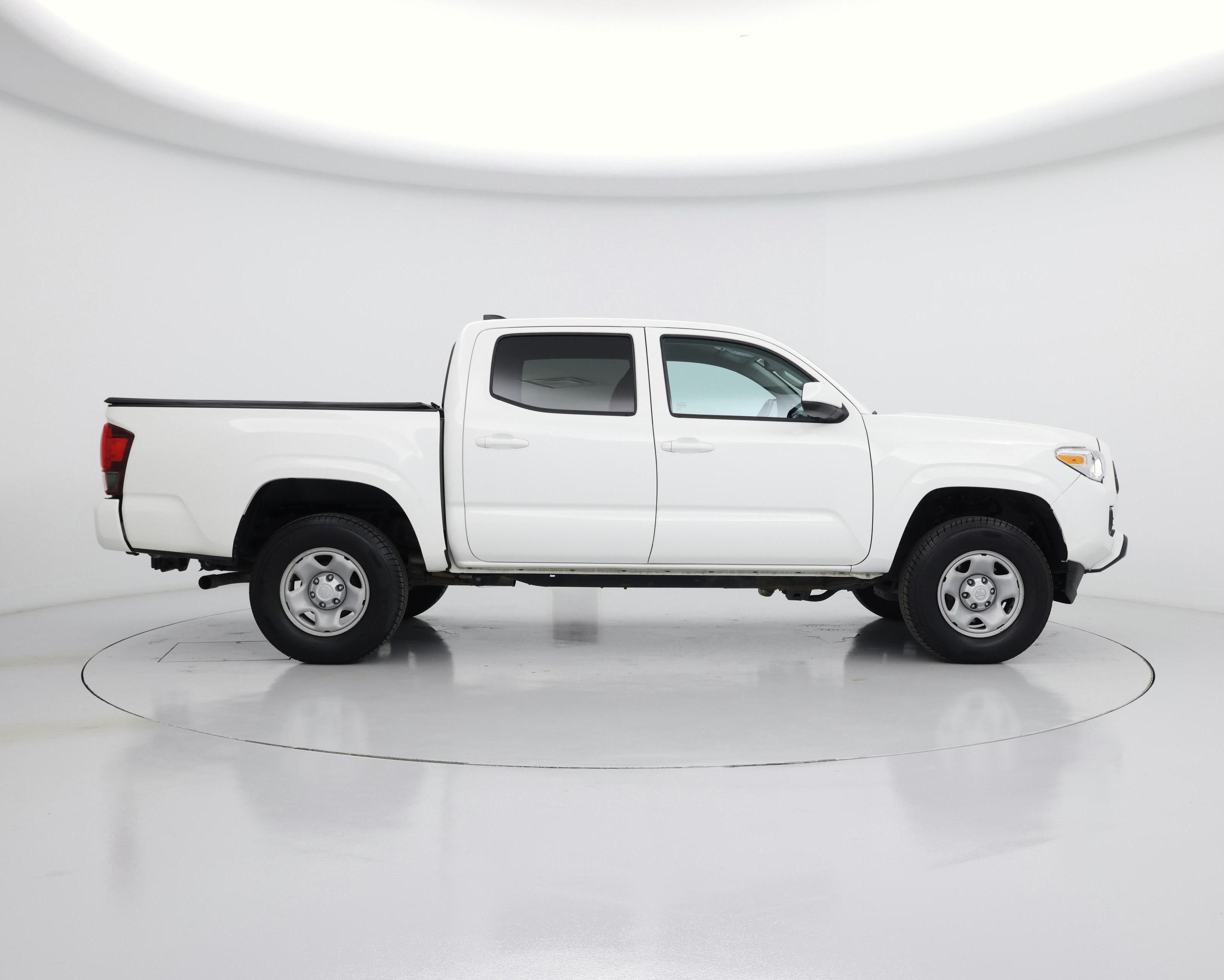 Thumbnail: 2022 Toyota Tacoma - 7