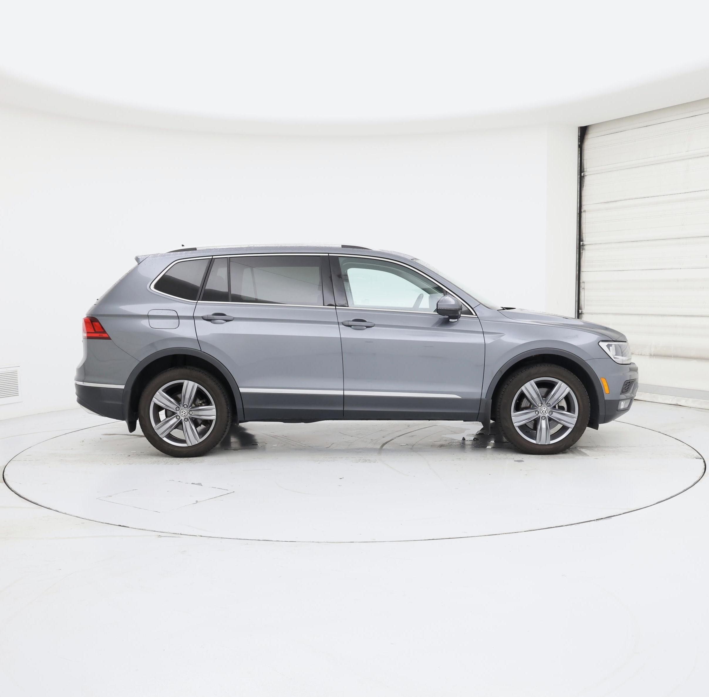 Thumbnail: 2021 Volkswagen Tiguan - 7