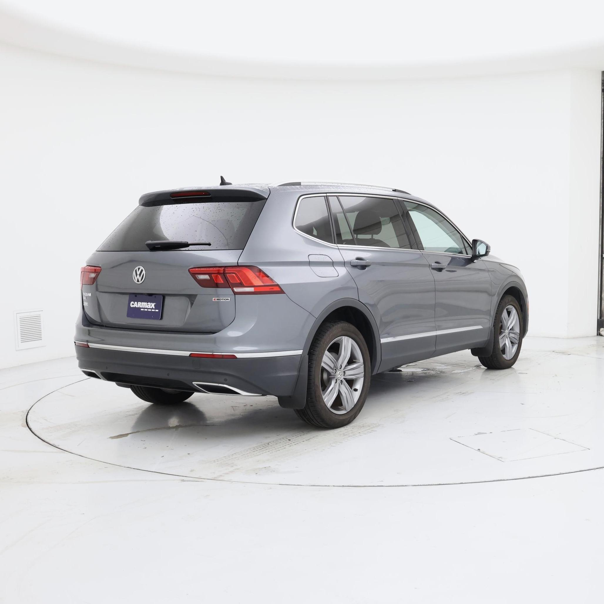Thumbnail: 2021 Volkswagen Tiguan - 8