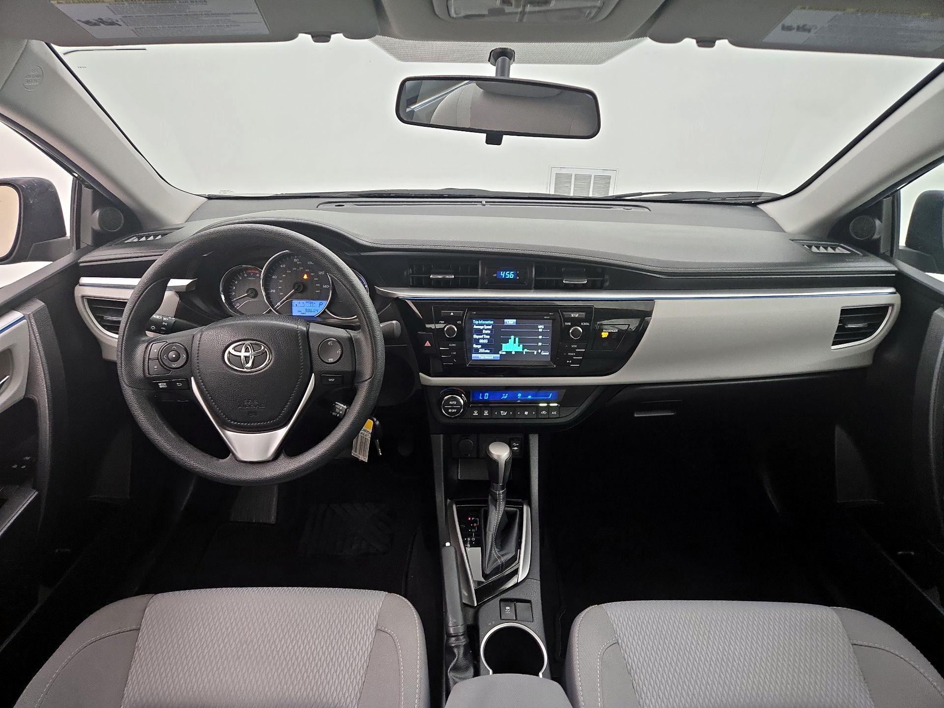 Thumbnail: 2015 Toyota Corolla - 9