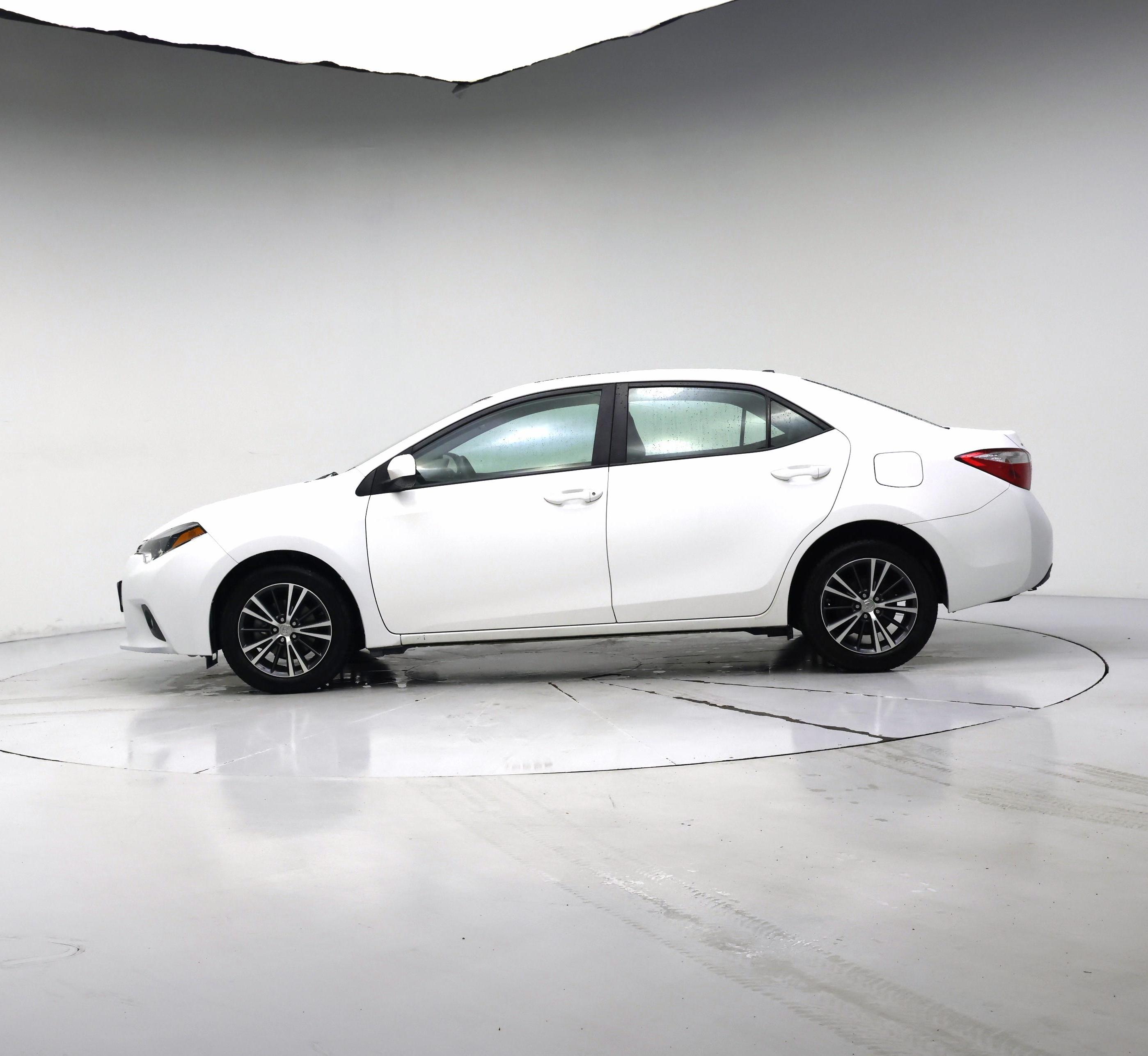Thumbnail: 2016 Toyota Corolla - 3