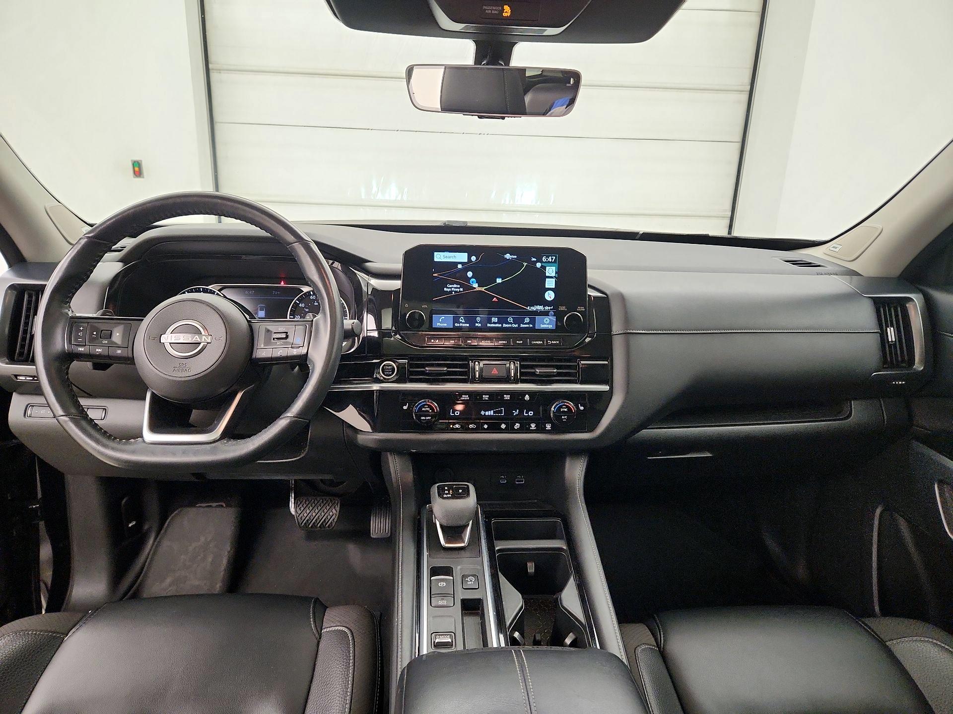 Thumbnail: 2022 Nissan Pathfinder - 9