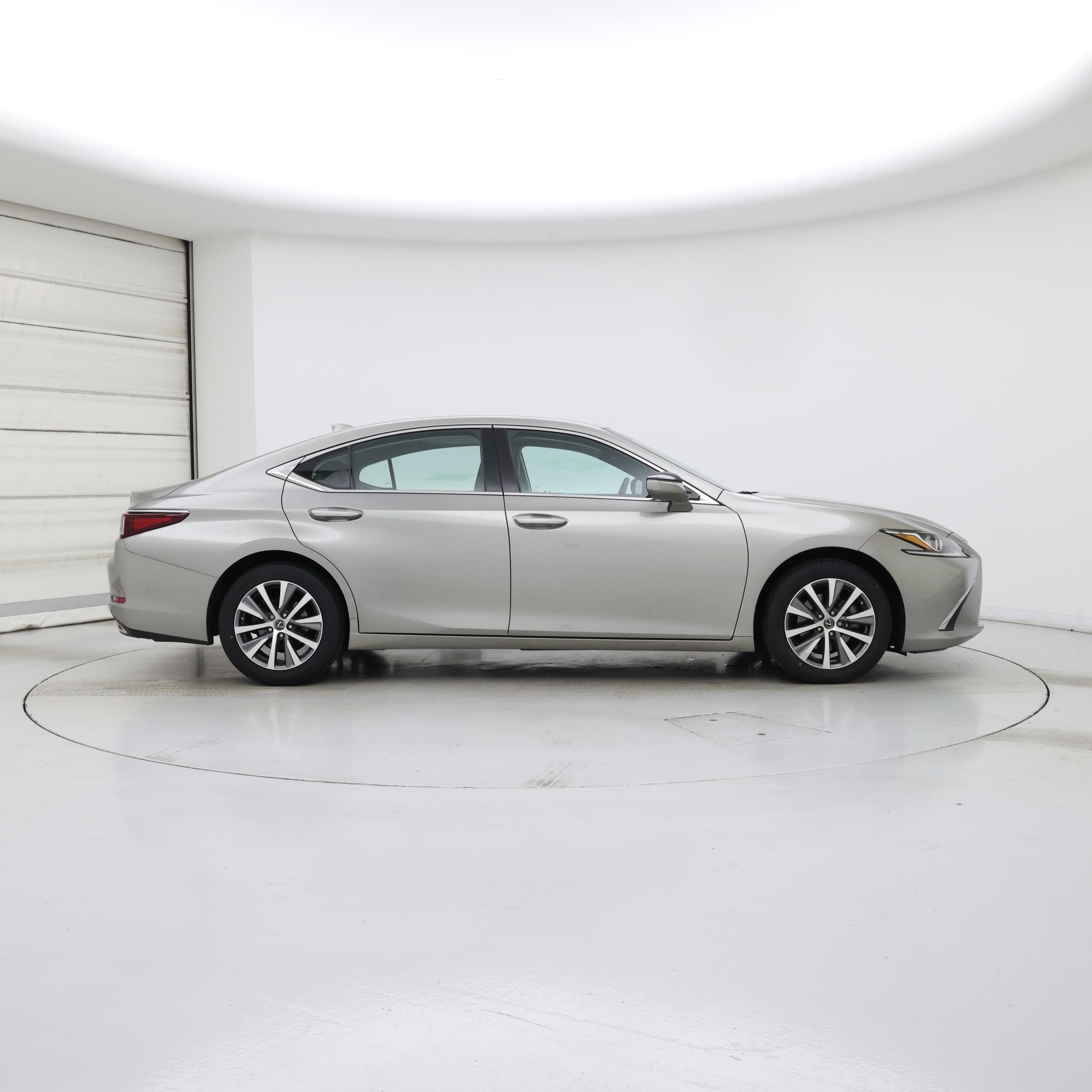Thumbnail: 2019 Lexus ES - 7