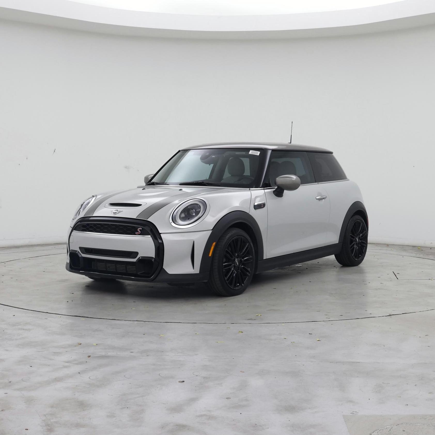 Thumbnail: 2022 MINI Cooper Hardtop - 4