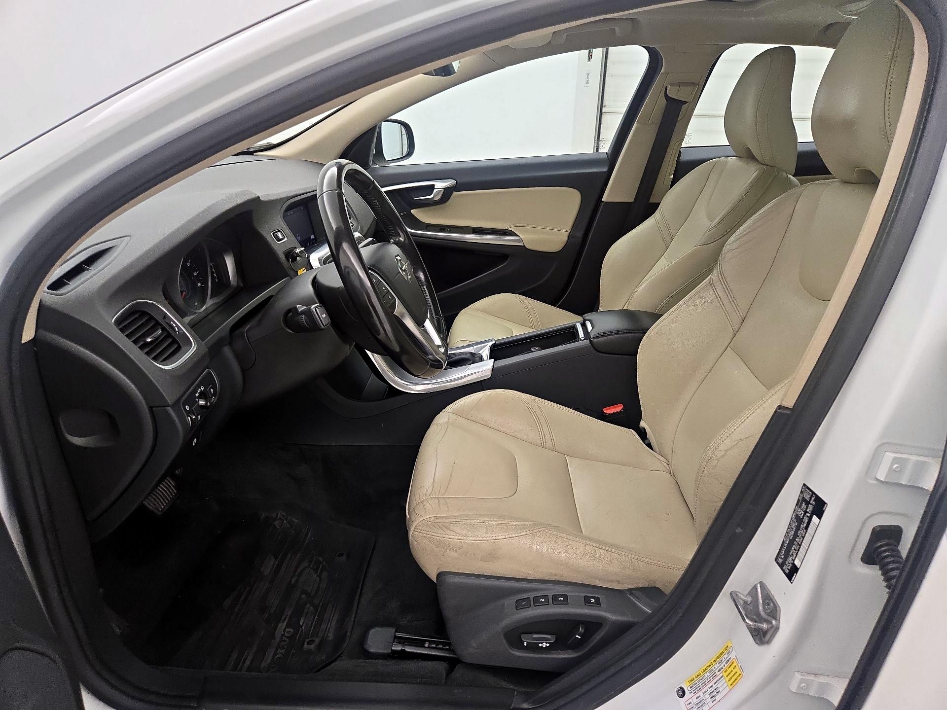 Thumbnail: 2018 Volvo S60 - 11