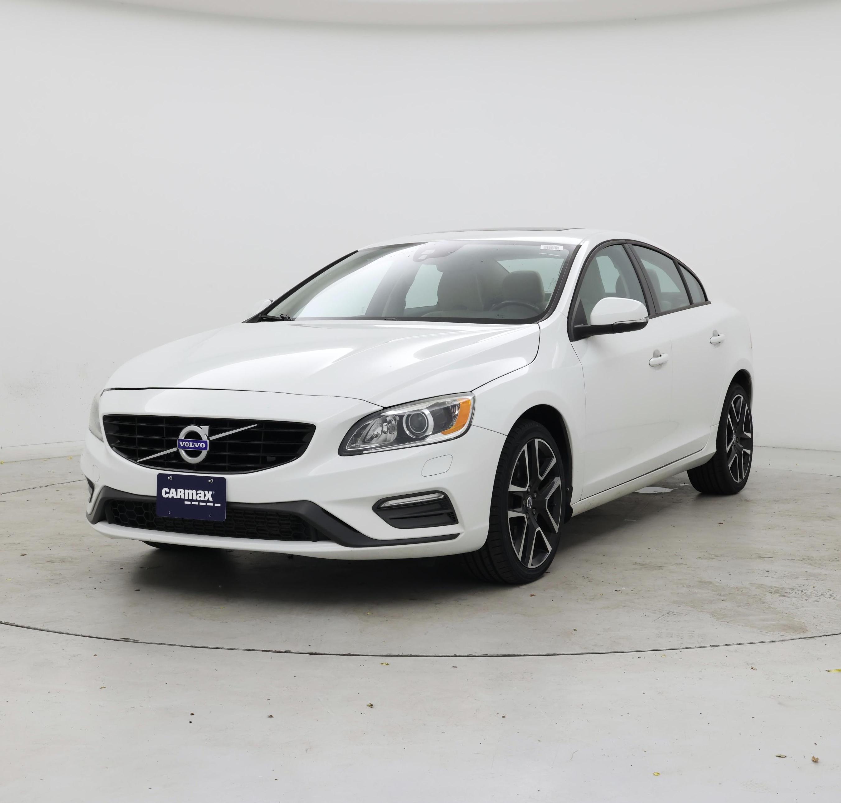 Thumbnail: 2018 Volvo S60 - 4