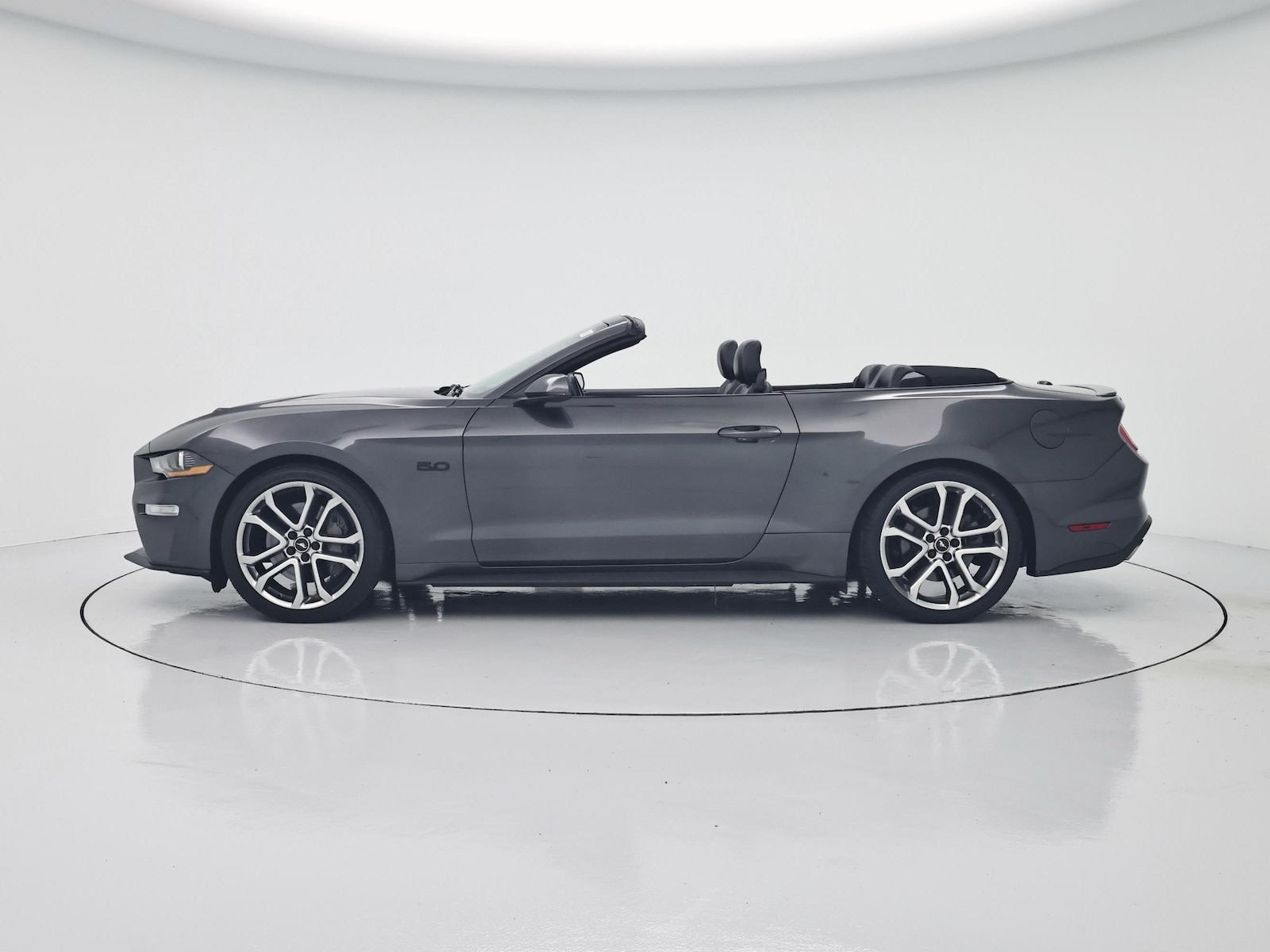 2020 Ford Mustang GT Premium - Photo 4