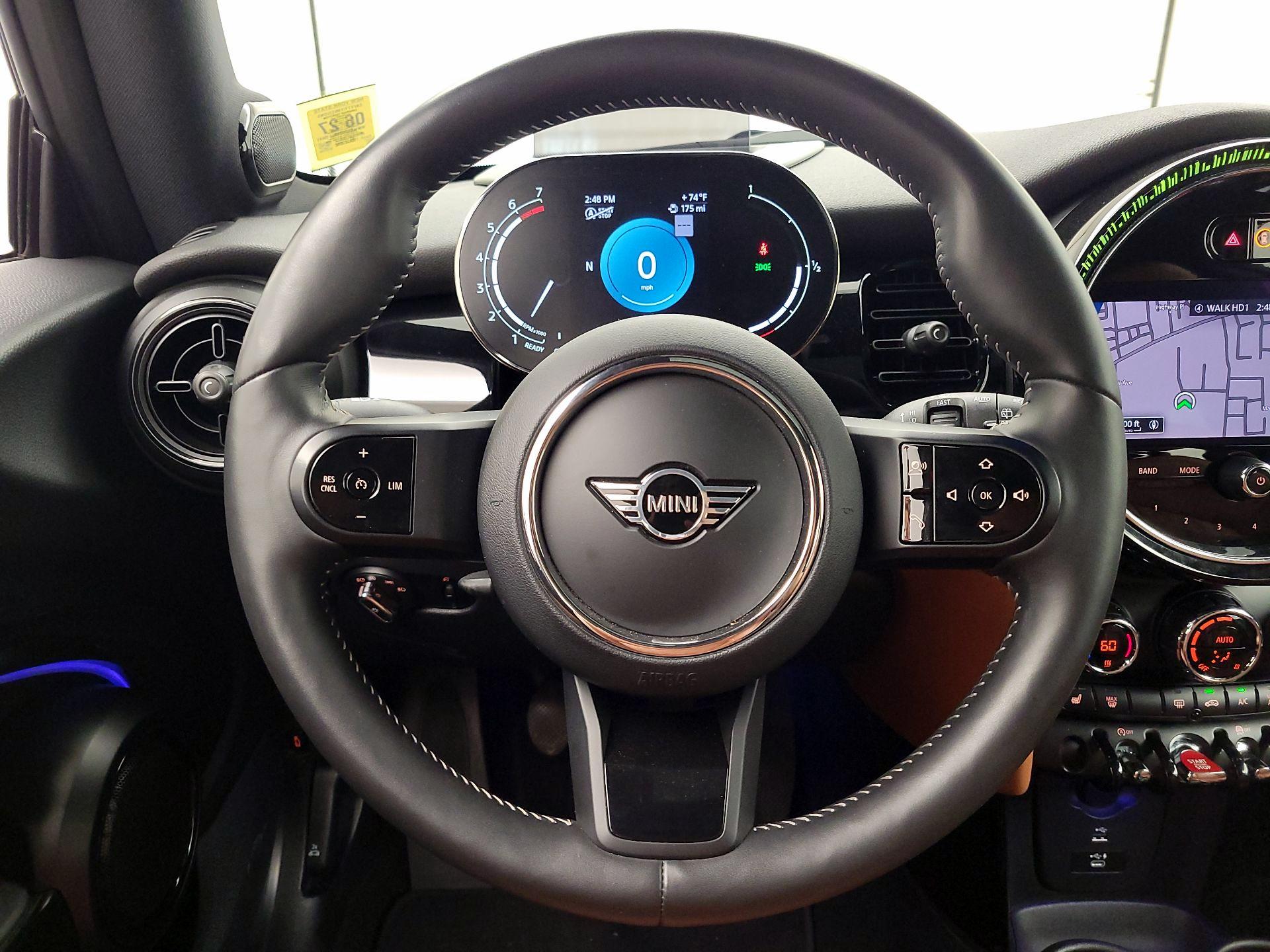 Thumbnail: 2022 MINI Cooper Hardtop - 10
