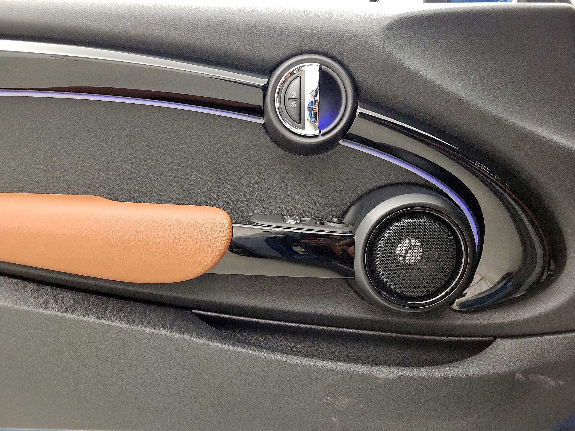 Thumbnail: 2022 MINI Cooper Hardtop - 12