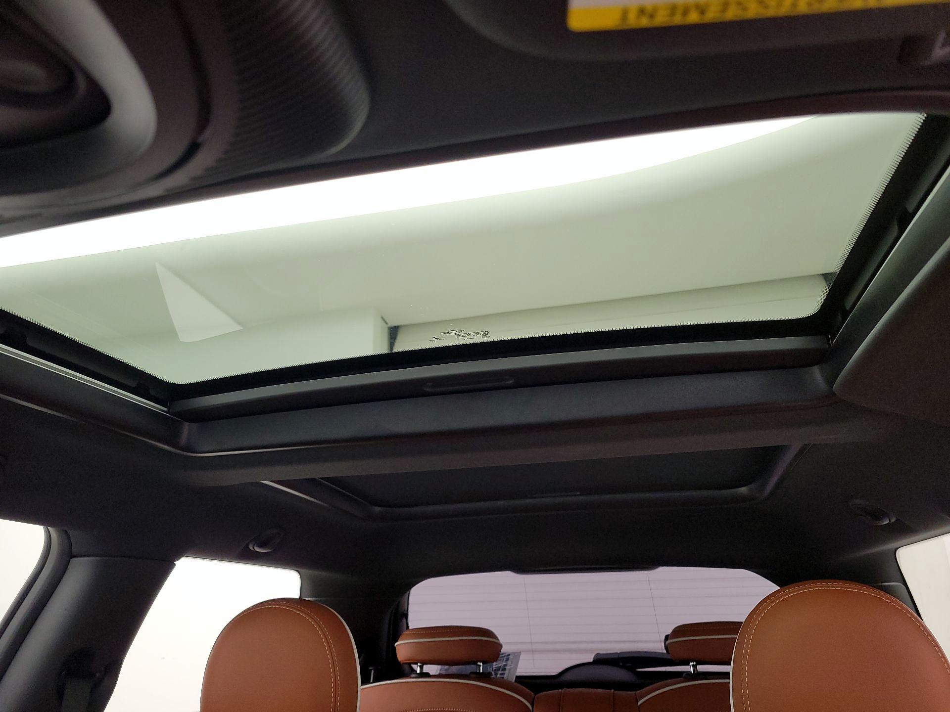 Thumbnail: 2022 MINI Cooper Hardtop - 20