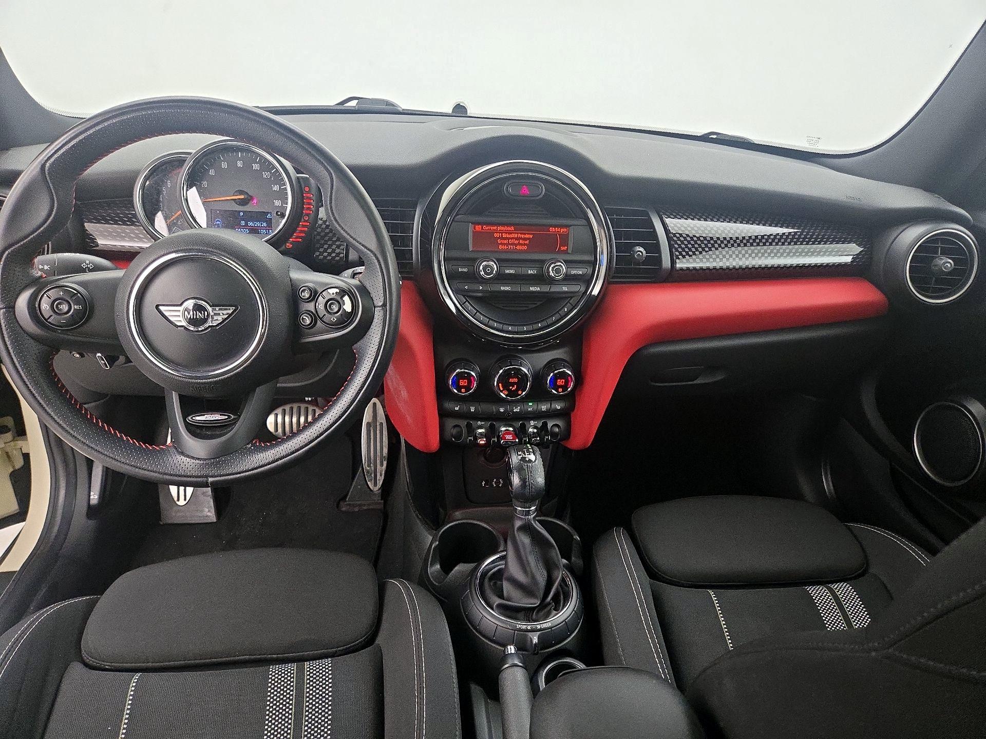 Thumbnail: 2015 MINI Cooper Hardtop - 9