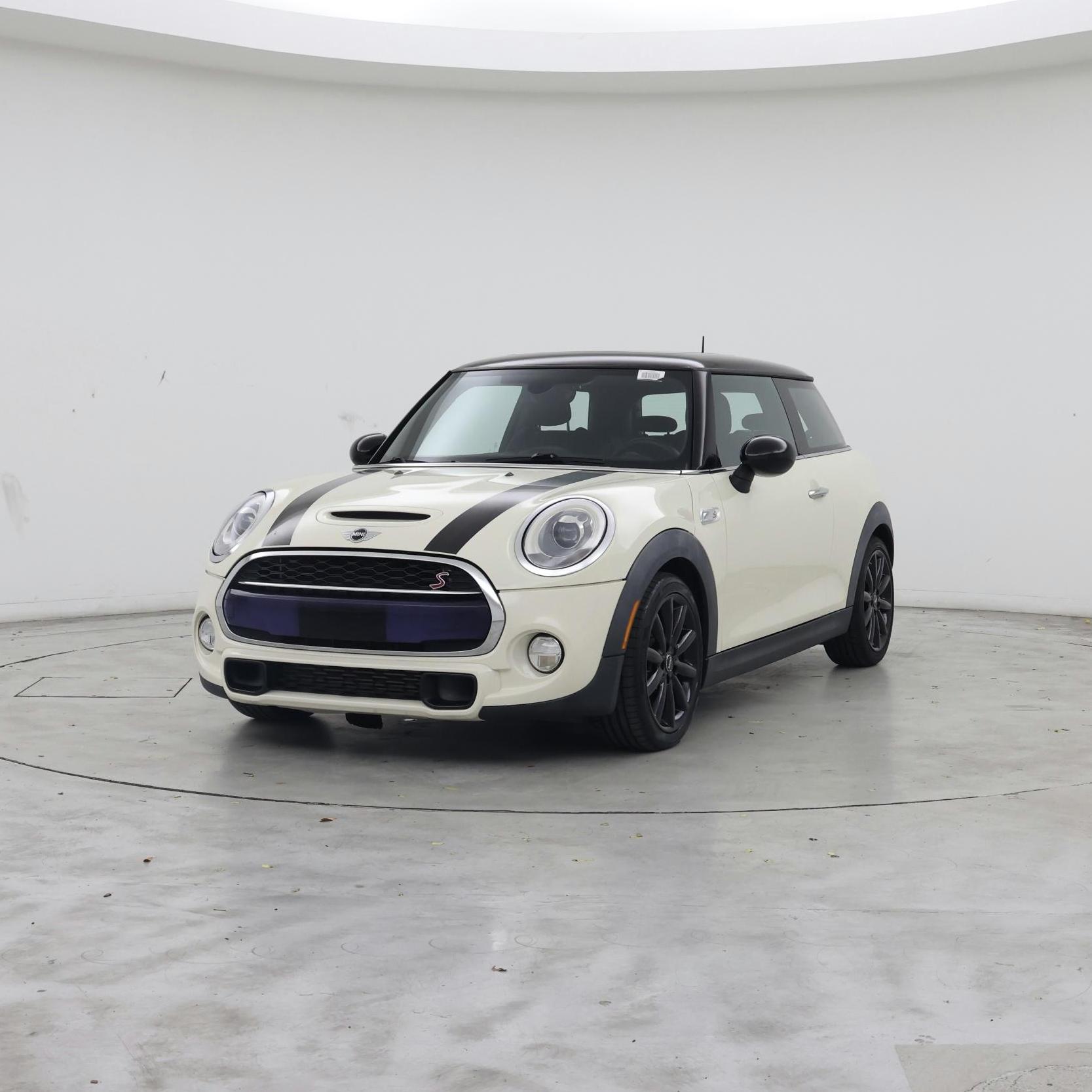 Thumbnail: 2015 MINI Cooper Hardtop - 4