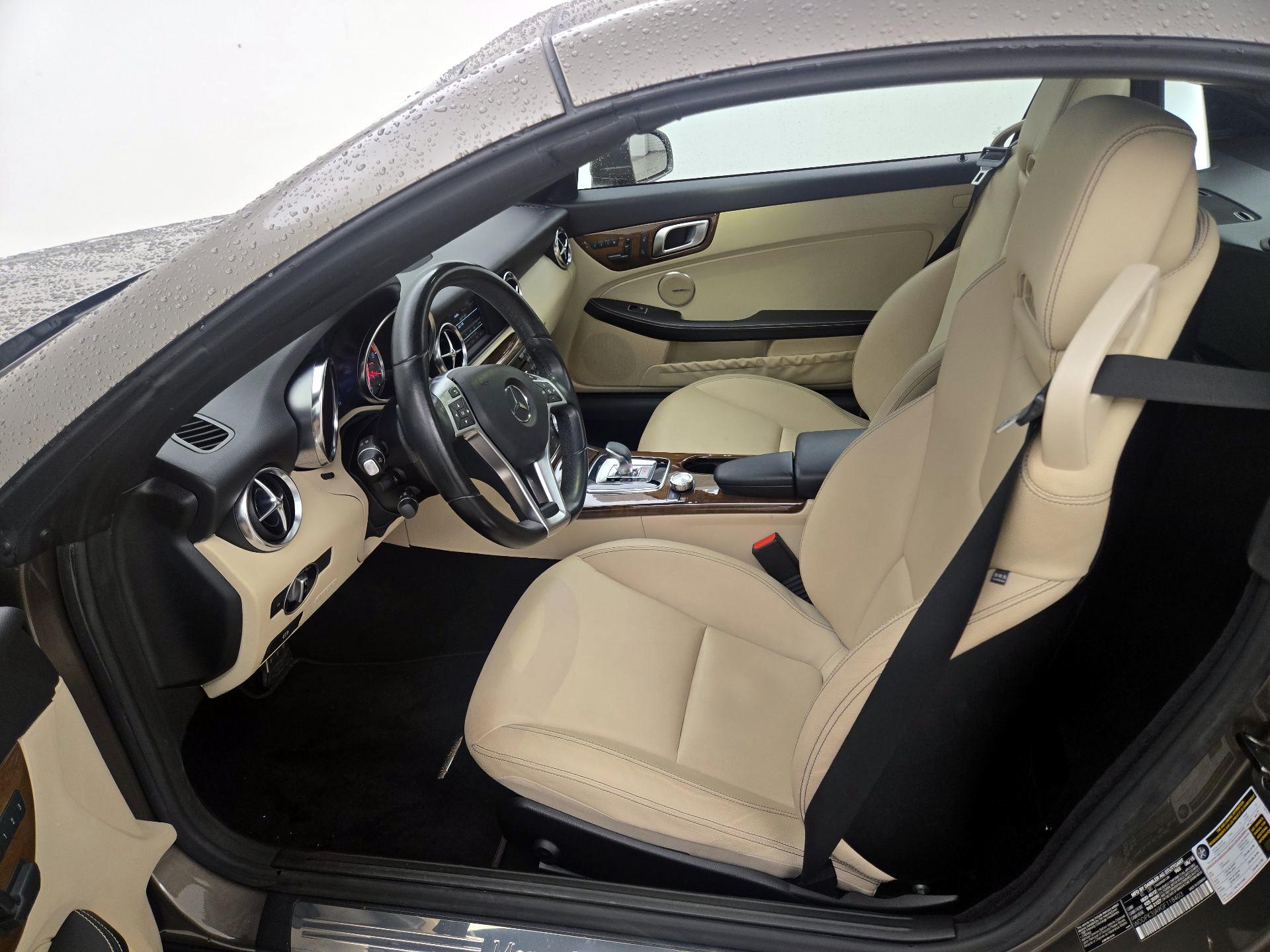 Thumbnail: 2016 Mercedes-Benz SLK - 11