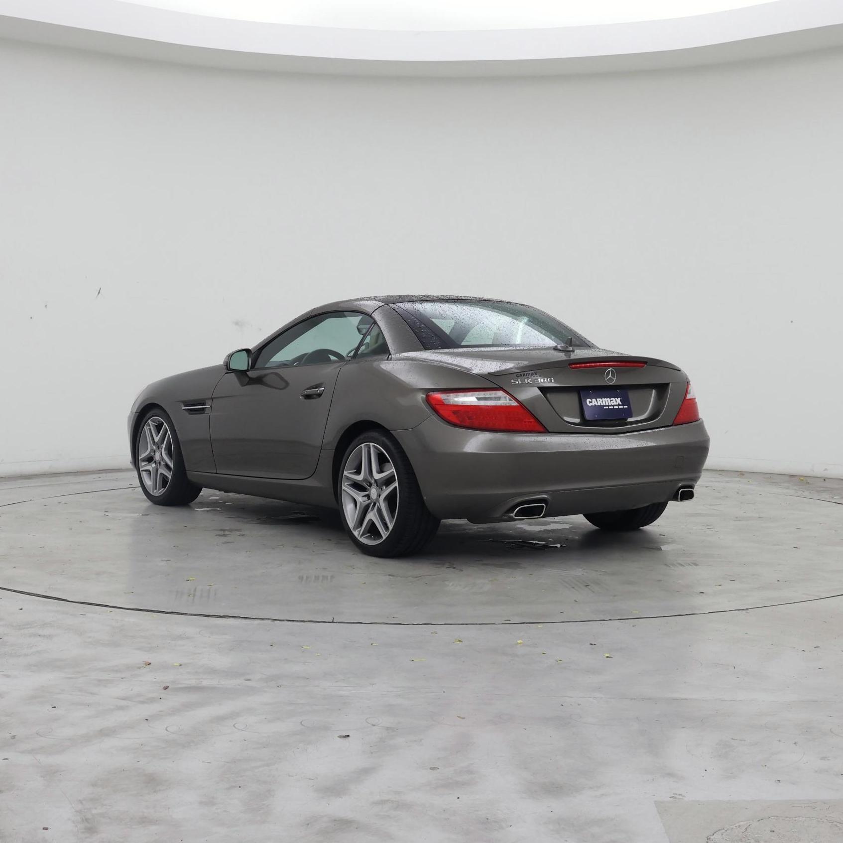 Thumbnail: 2016 Mercedes-Benz SLK - 2