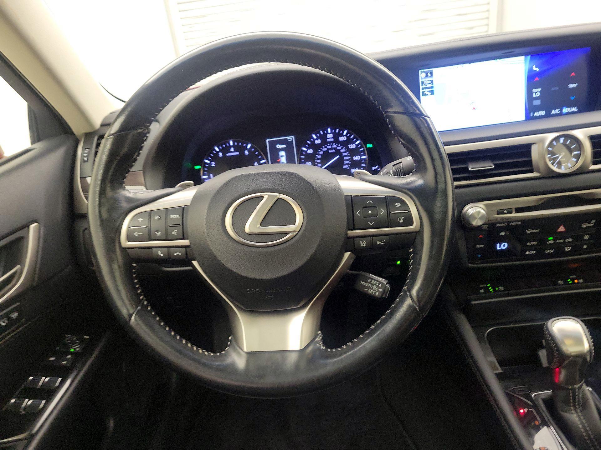 Thumbnail: 2017 Lexus GS - 10