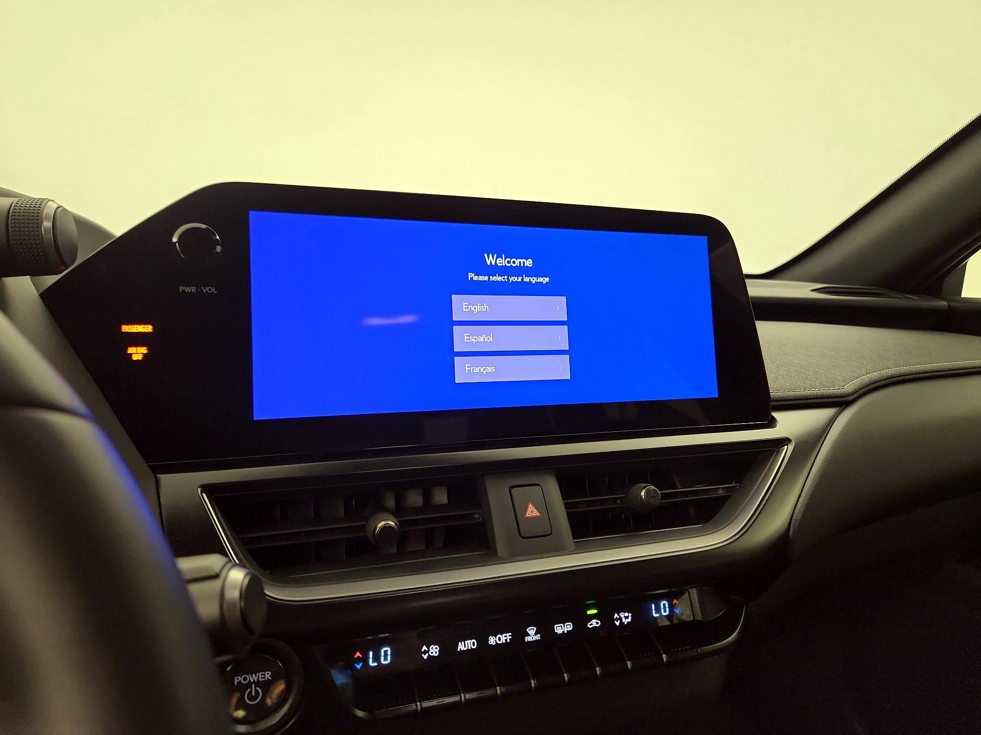 Thumbnail: 2024 Lexus UX - 13