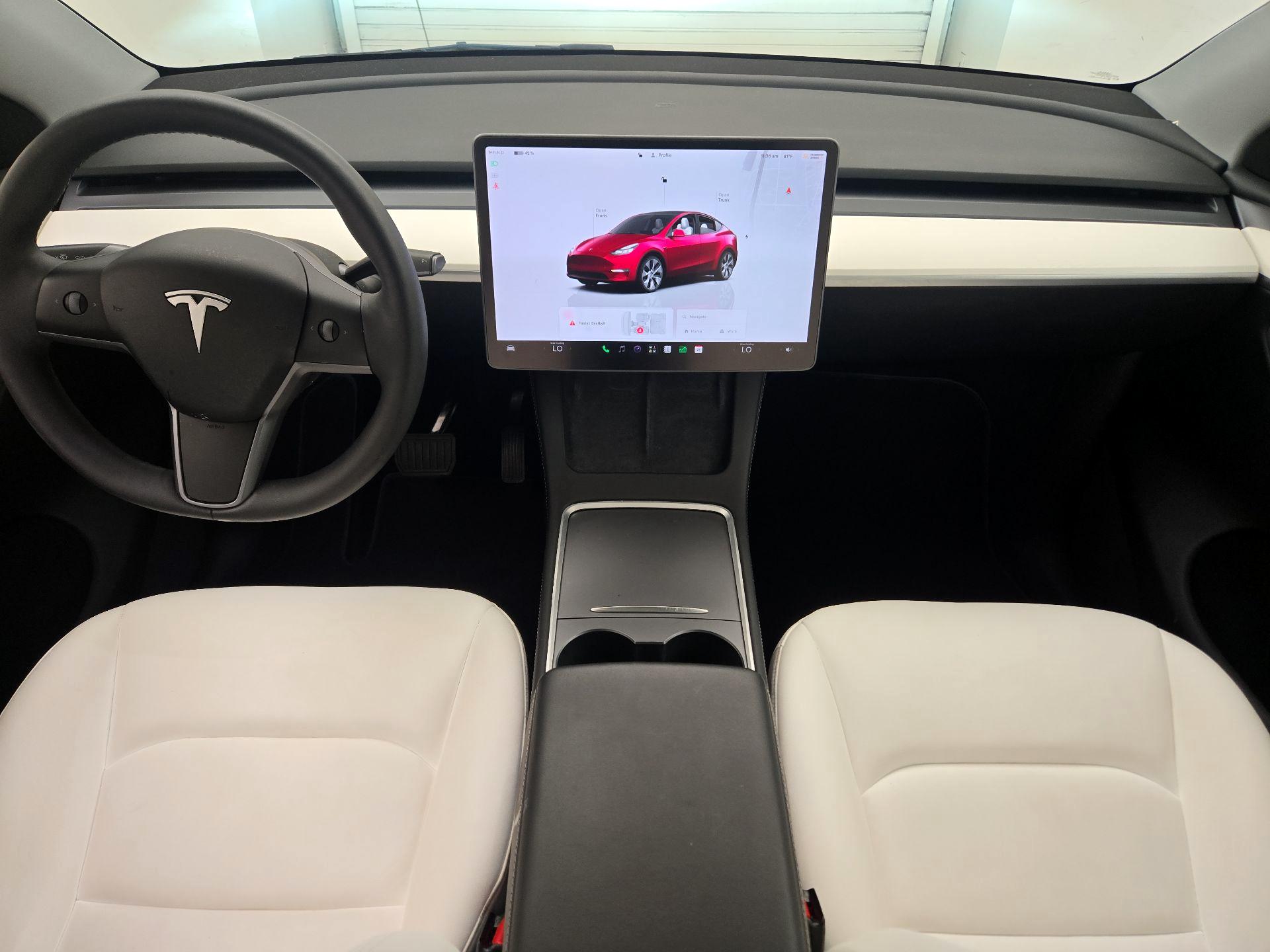 Thumbnail: 2024 Tesla Model Y - 9