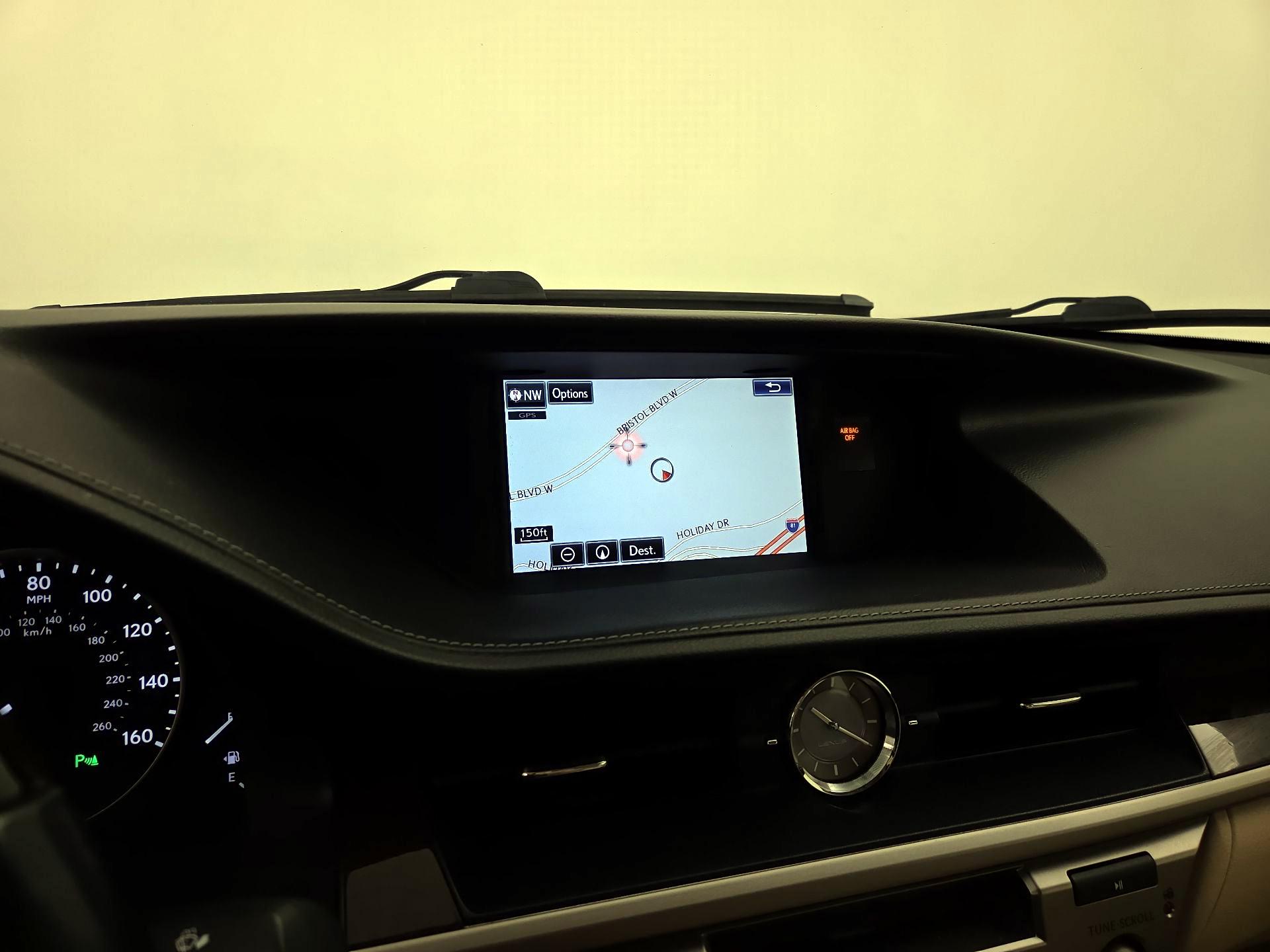 Thumbnail: 2015 Lexus ES - 14